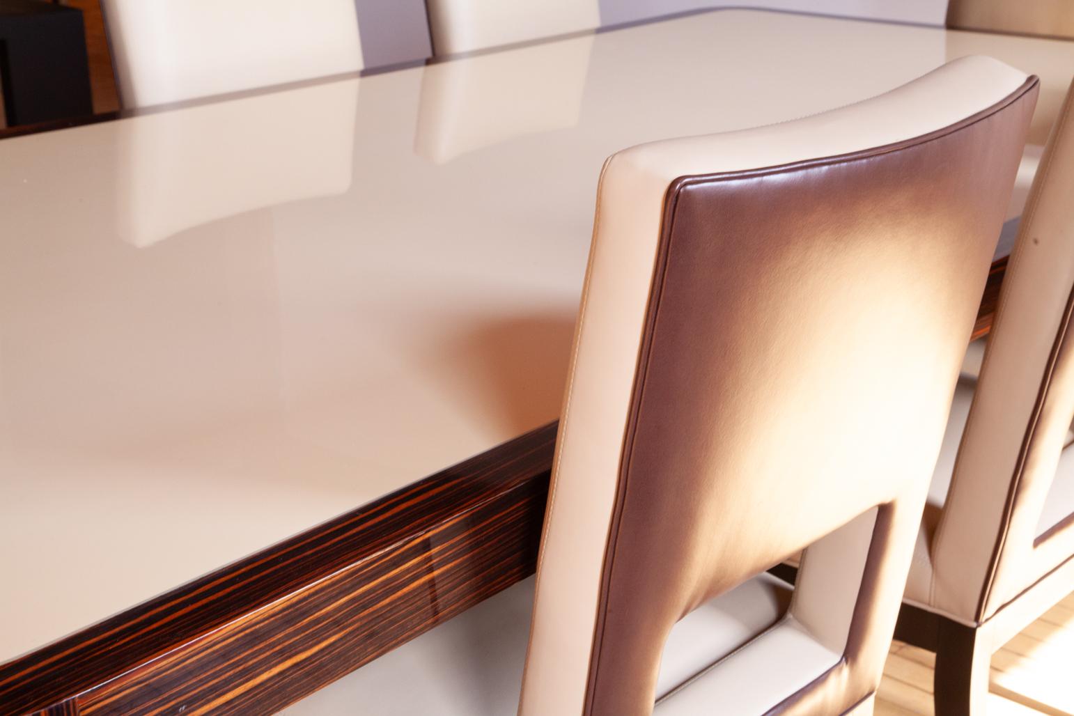 Moderne Rare table de salle à manger de Vladimir Kagan en vente