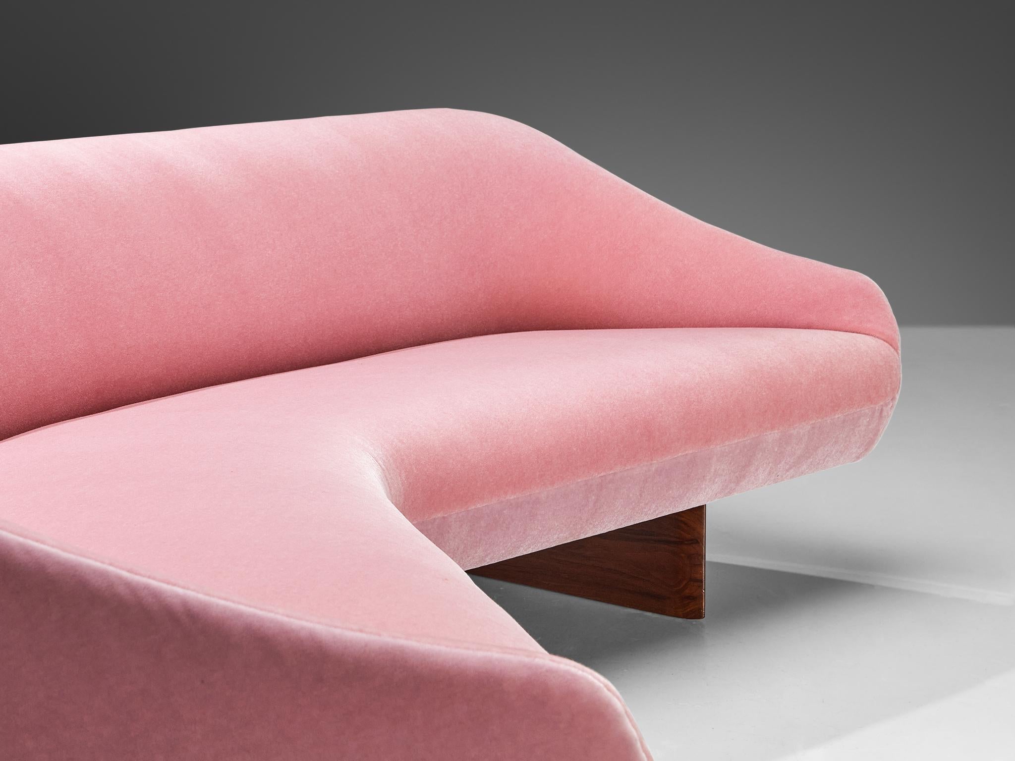 Post-Modern Rare Vladimir Kagan 'Wide Angle' Sofa in Purple Pink Mohair and Walnut 