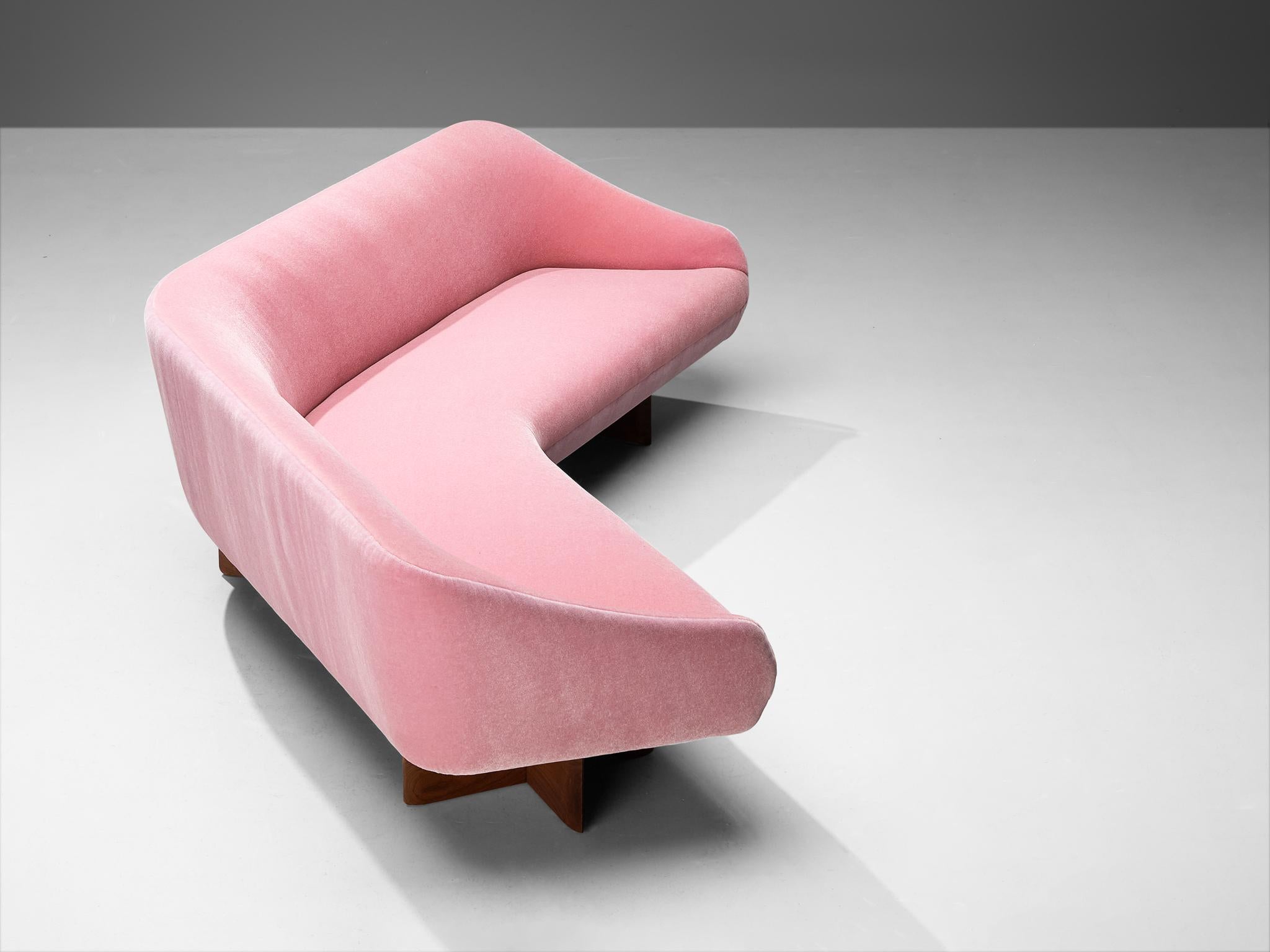 Rare Vladimir Kagan 'Wide Angle' Sofa in Purple Pink Mohair and Walnut  1