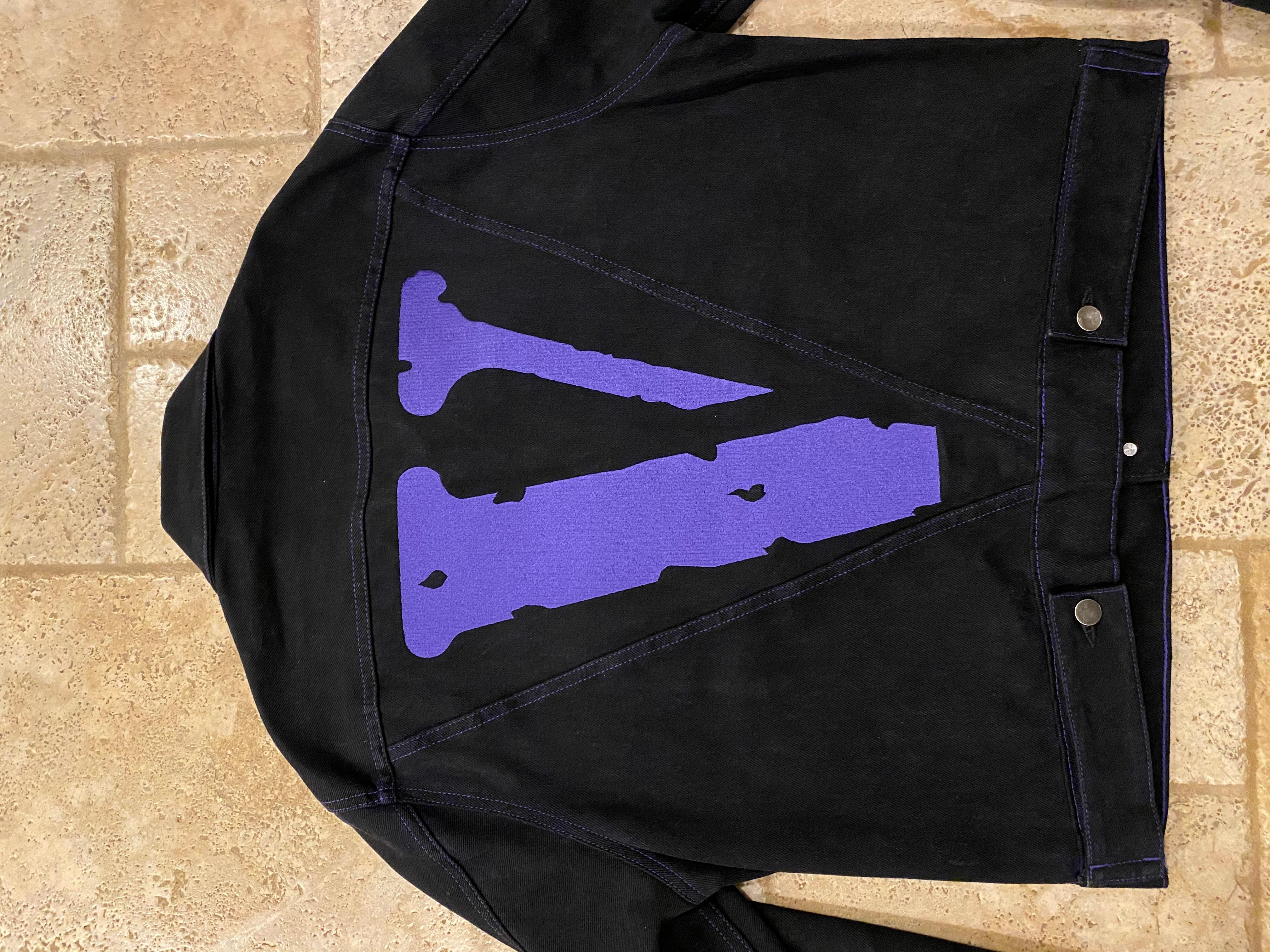 RARE Vlone Friends Black / Purple Denim Jacket size Large In Excellent Condition For Sale In Bear, DE