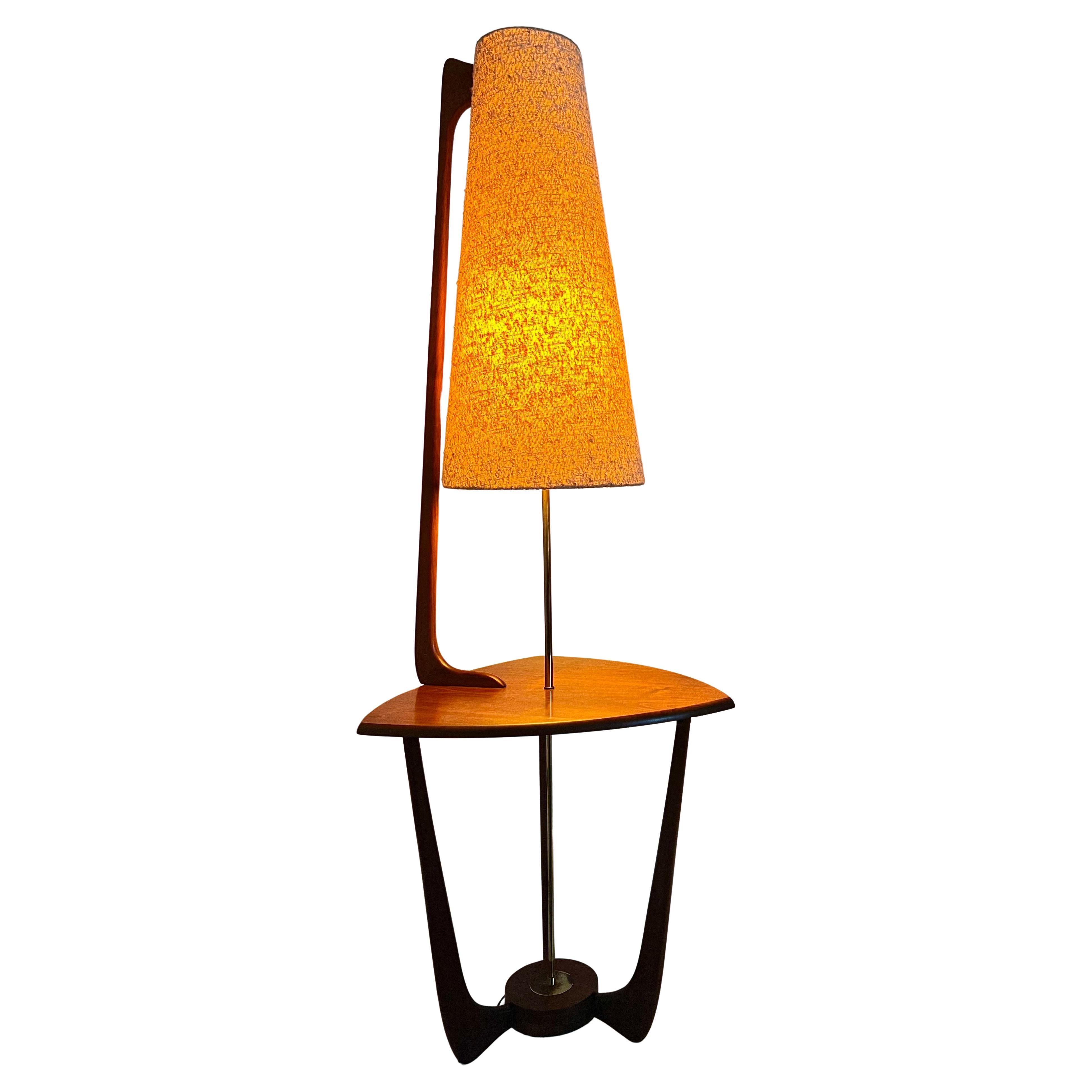 Rara lampada da tavolo in noce del Mid Century americano degli anni '50 di Modeline in vendita