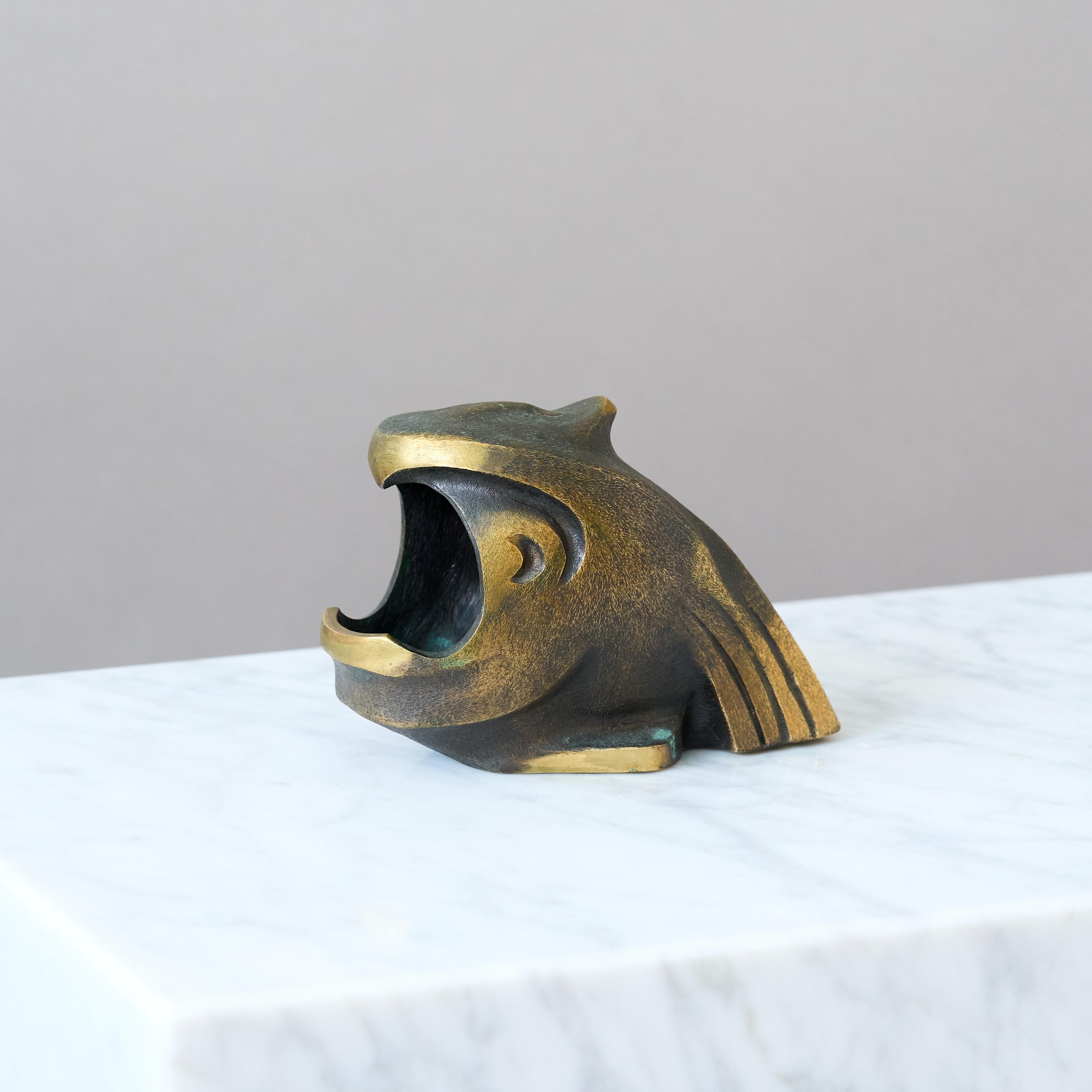Rare cendrier en laiton Walter Bosse for Herta Baller Fish Sculpture. Autriche, années 1950. Bon état - En vente à Malmö, SE
