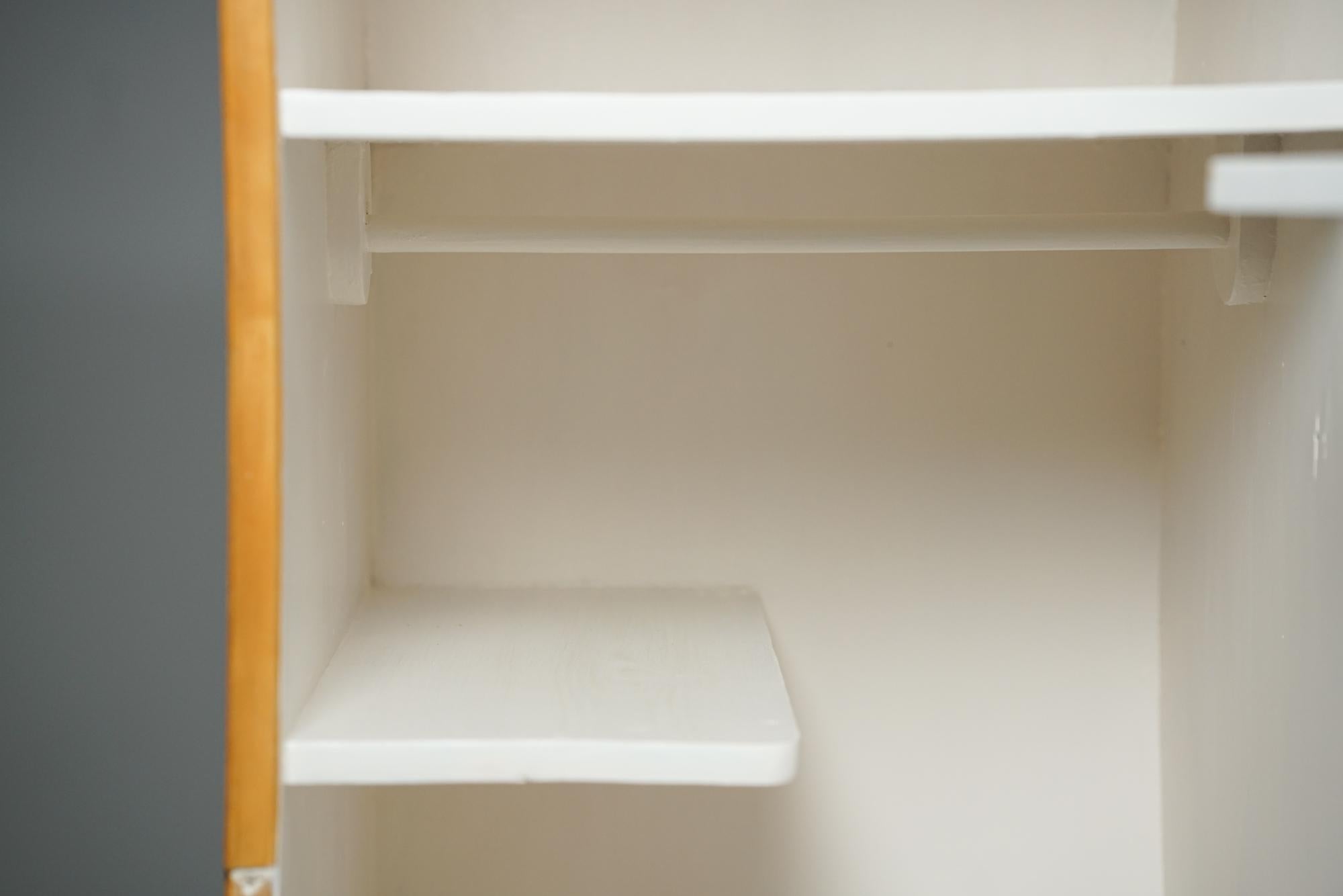 Rare Wardrobe, Alvar Aalto, Oy Huonekalu- ja Rakennustyötehdas Ab, 1940s For Sale 3