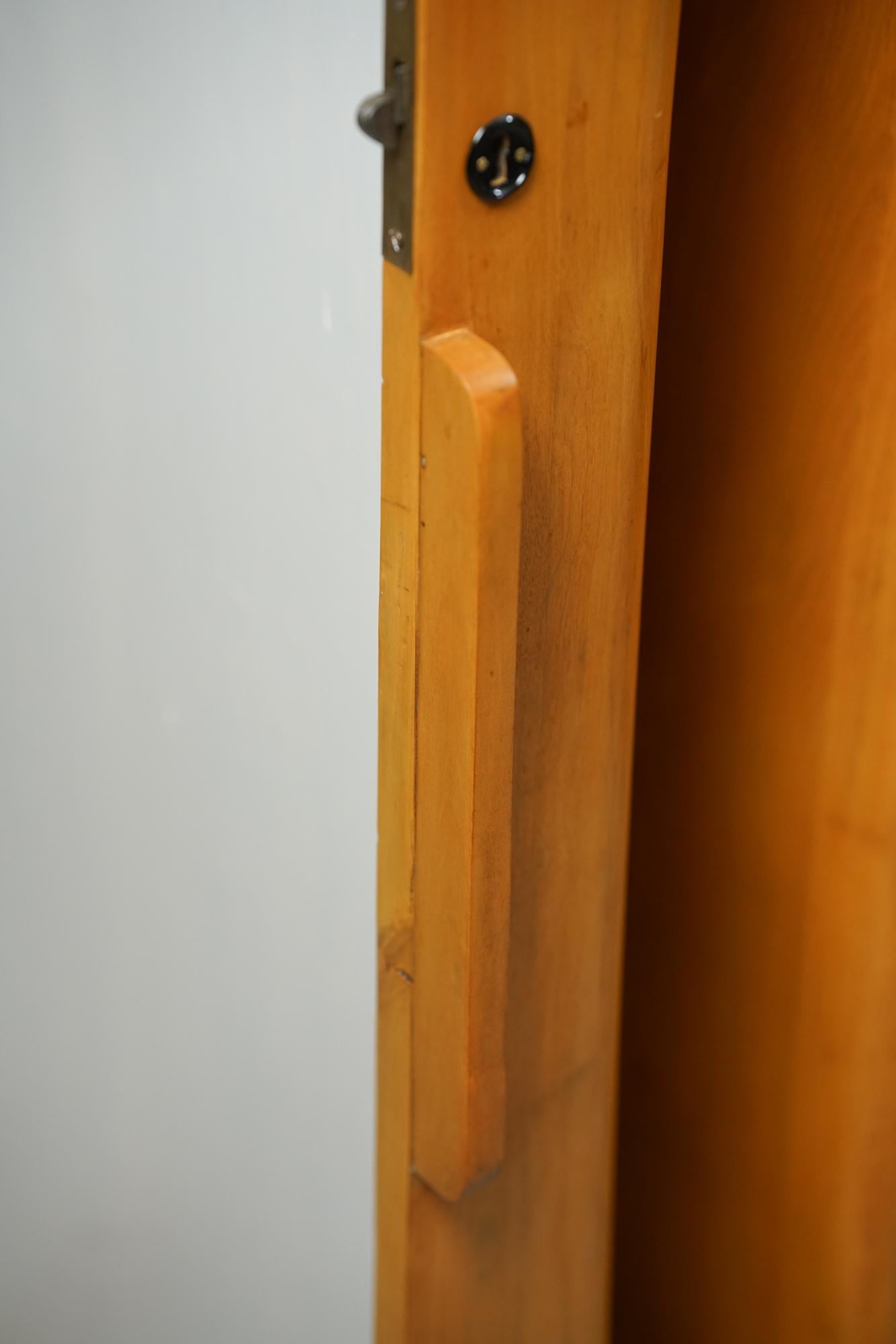 Rare Wardrobe, Alvar Aalto, Oy Huonekalu- ja Rakennustyötehdas Ab, 1940s For Sale 4