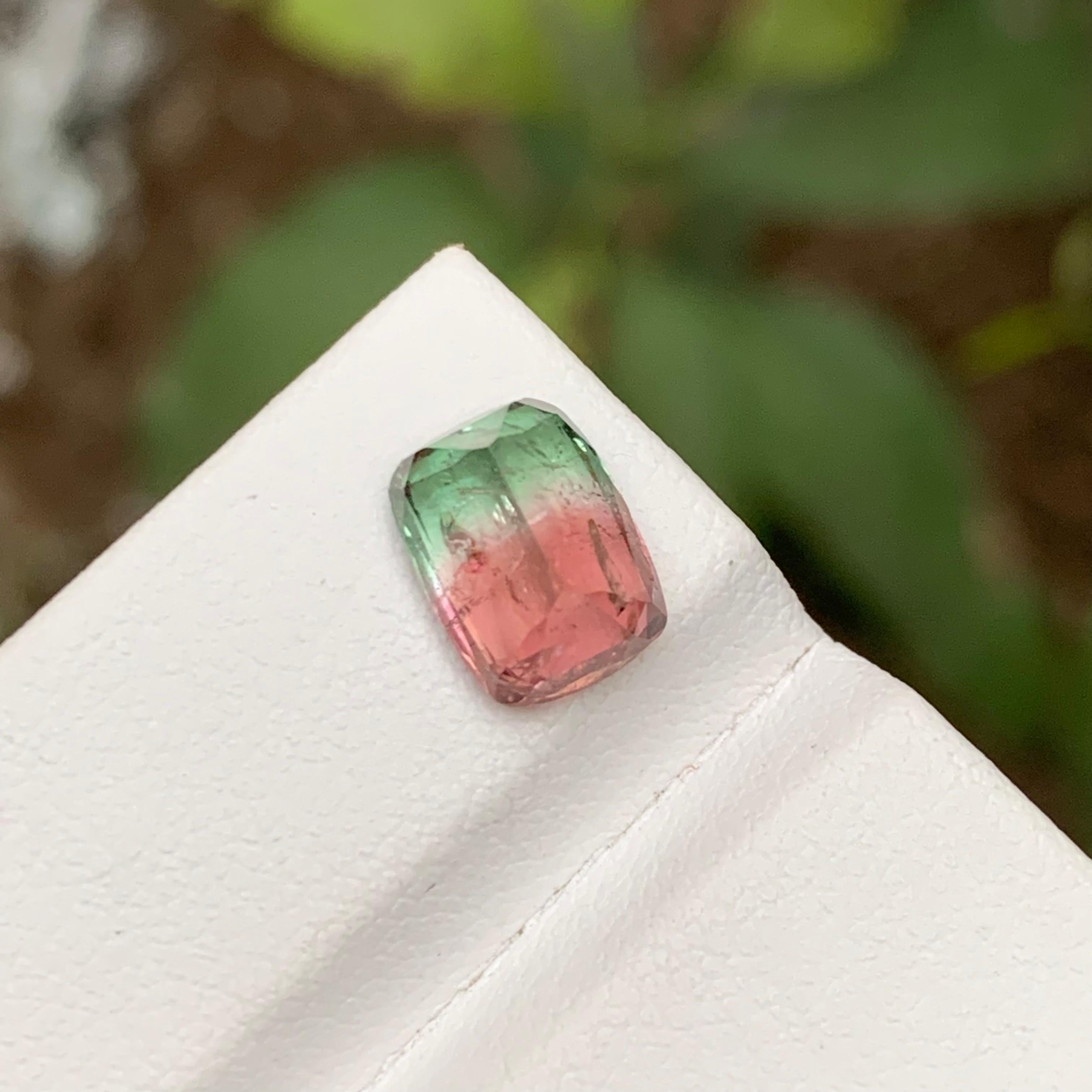 Rare Watermelon Bicolor Tourmaline Gemstone 3.05Ct Cushion Cut for Ring/Jewelry  In New Condition For Sale In Peshawar, PK