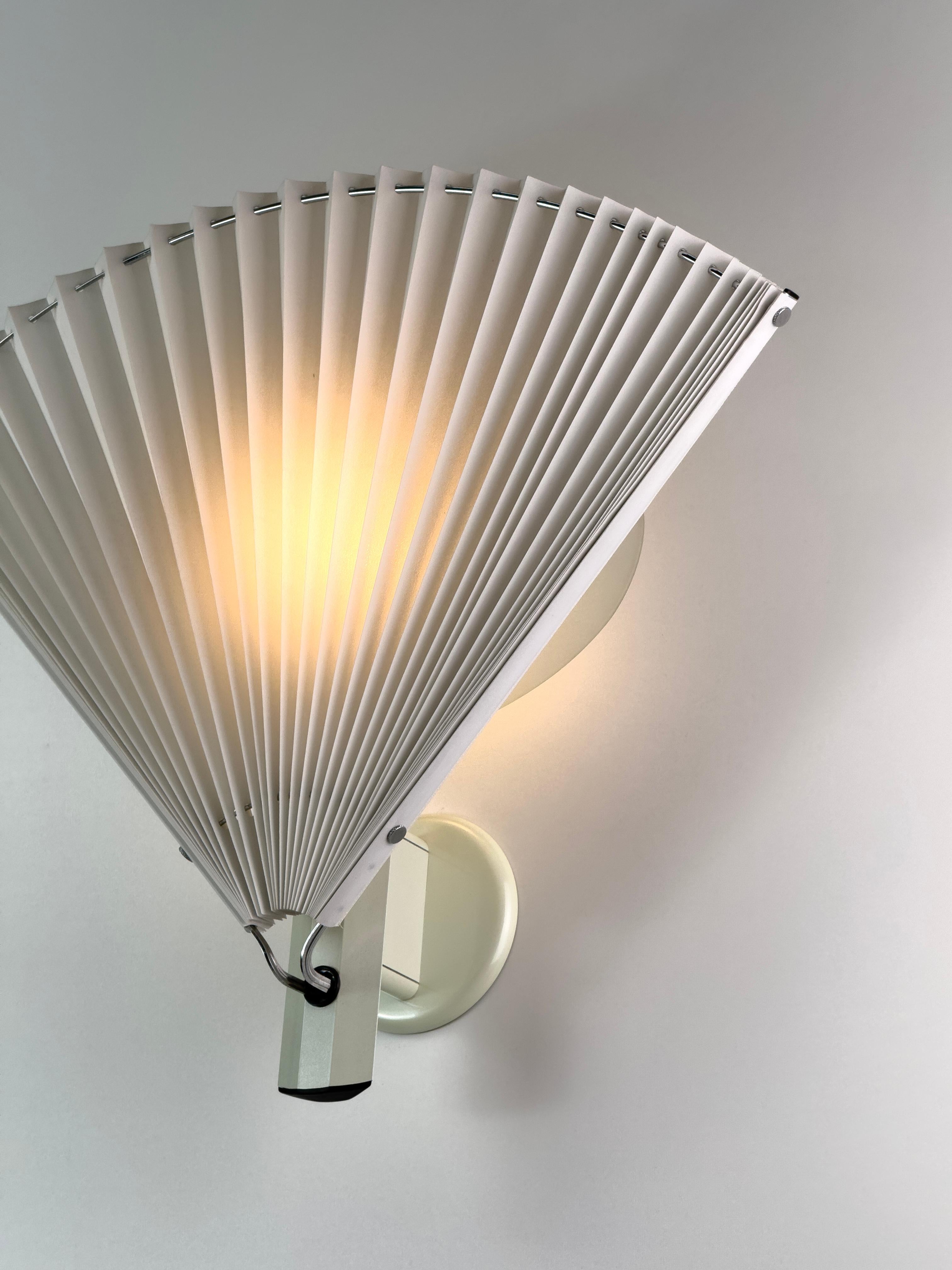 Seltene weiße Butterfly Wandleuchte von Afra & Tobia Scarpa für Flos, Italien 80er Jahre im Zustand „Gut“ im Angebot in Milano, IT