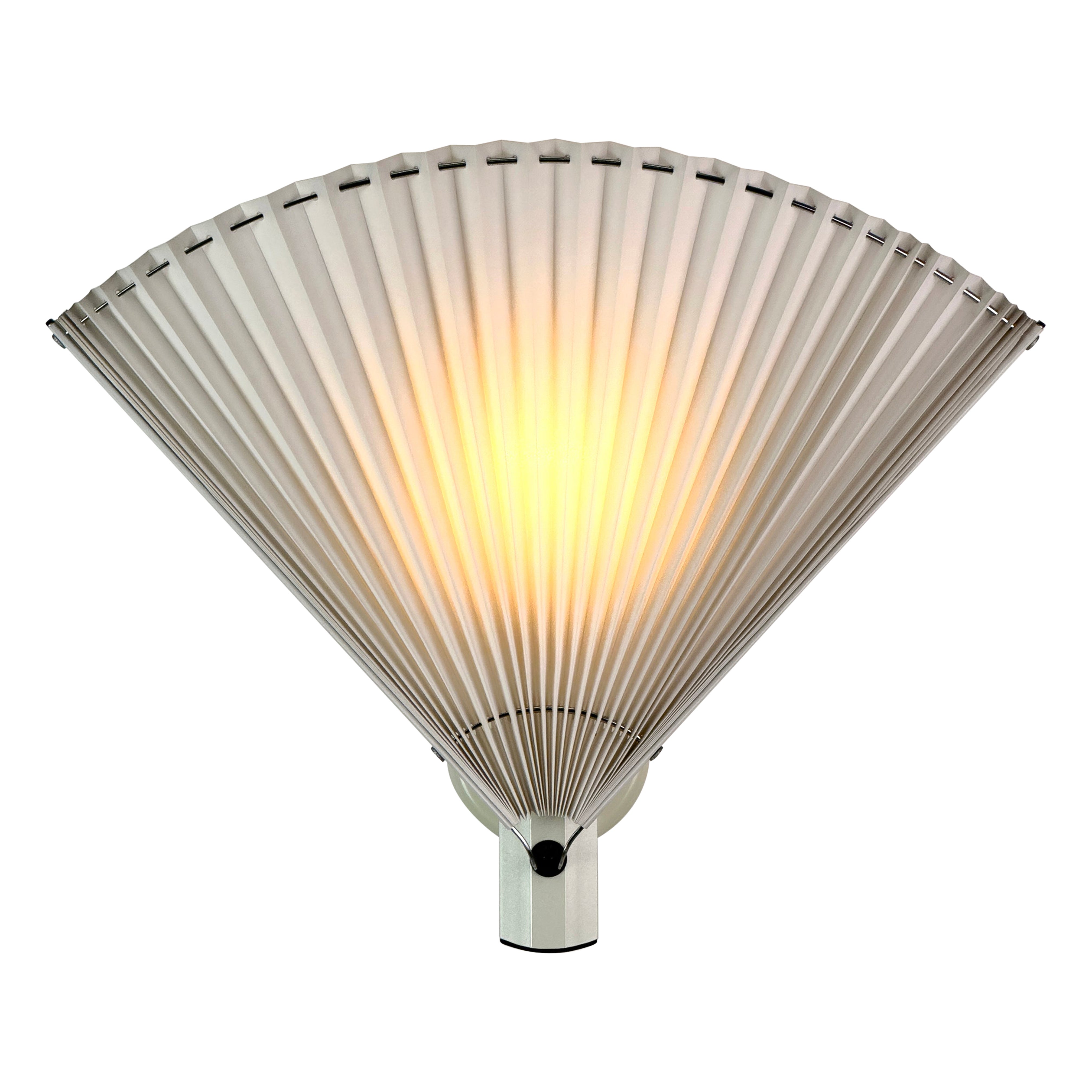 Rare white Butterfly wall lamp by Afra
Tobia Scarpa for Flos, Italy 80s