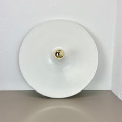 Seltene weiße Charlotte Perriand 52cm Scheiben-Wandleuchte von Honsel, Deutschland 1970er Jahre