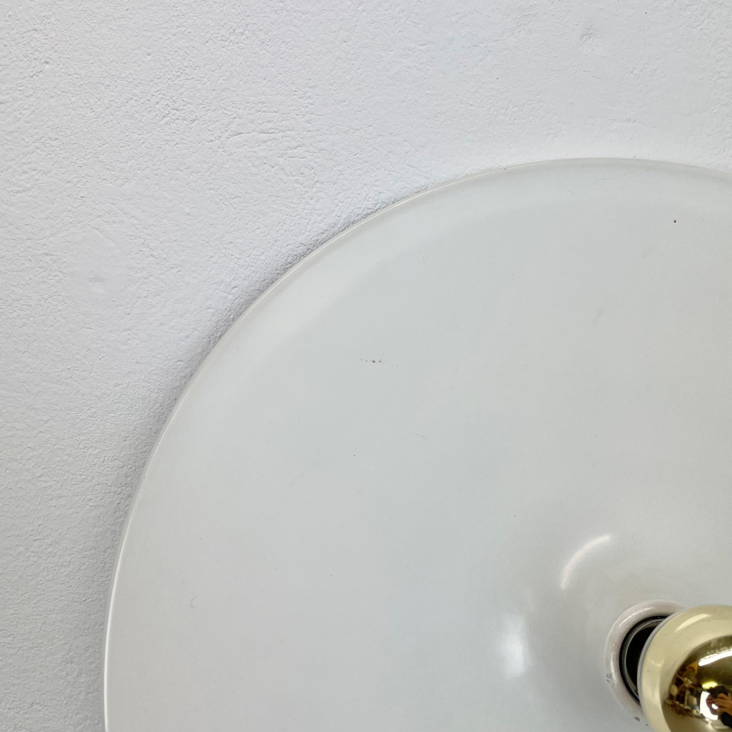 Rare white Charlotte Perriand 52cm Disc Wall Light by Honsel, Germany 1970s In Good Condition For Sale In Kirchlengern, DE