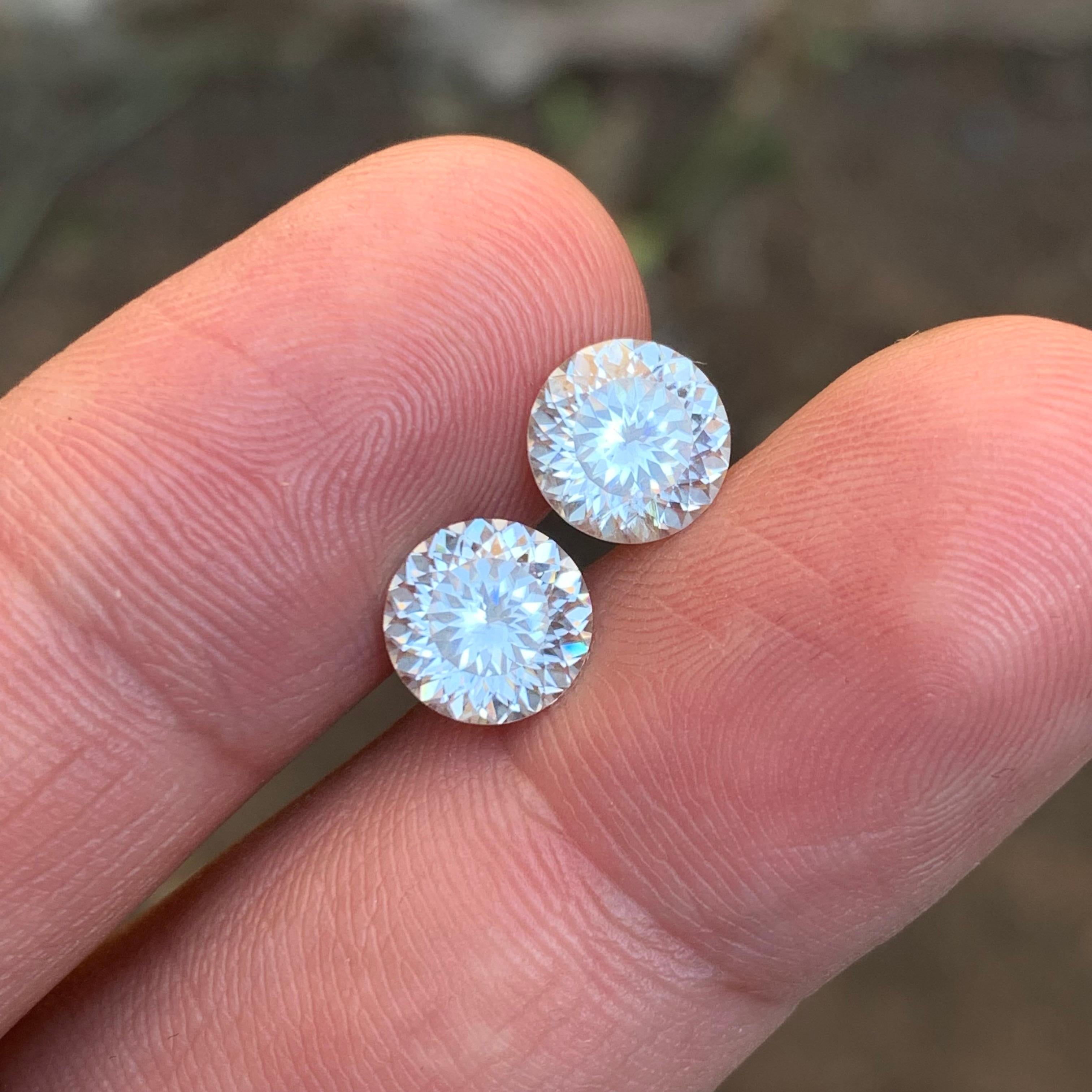 Rare White Moissanite Gemstones, 3.60 Ct Round Brilliant for Earrings or Studs In New Condition For Sale In Peshawar, PK