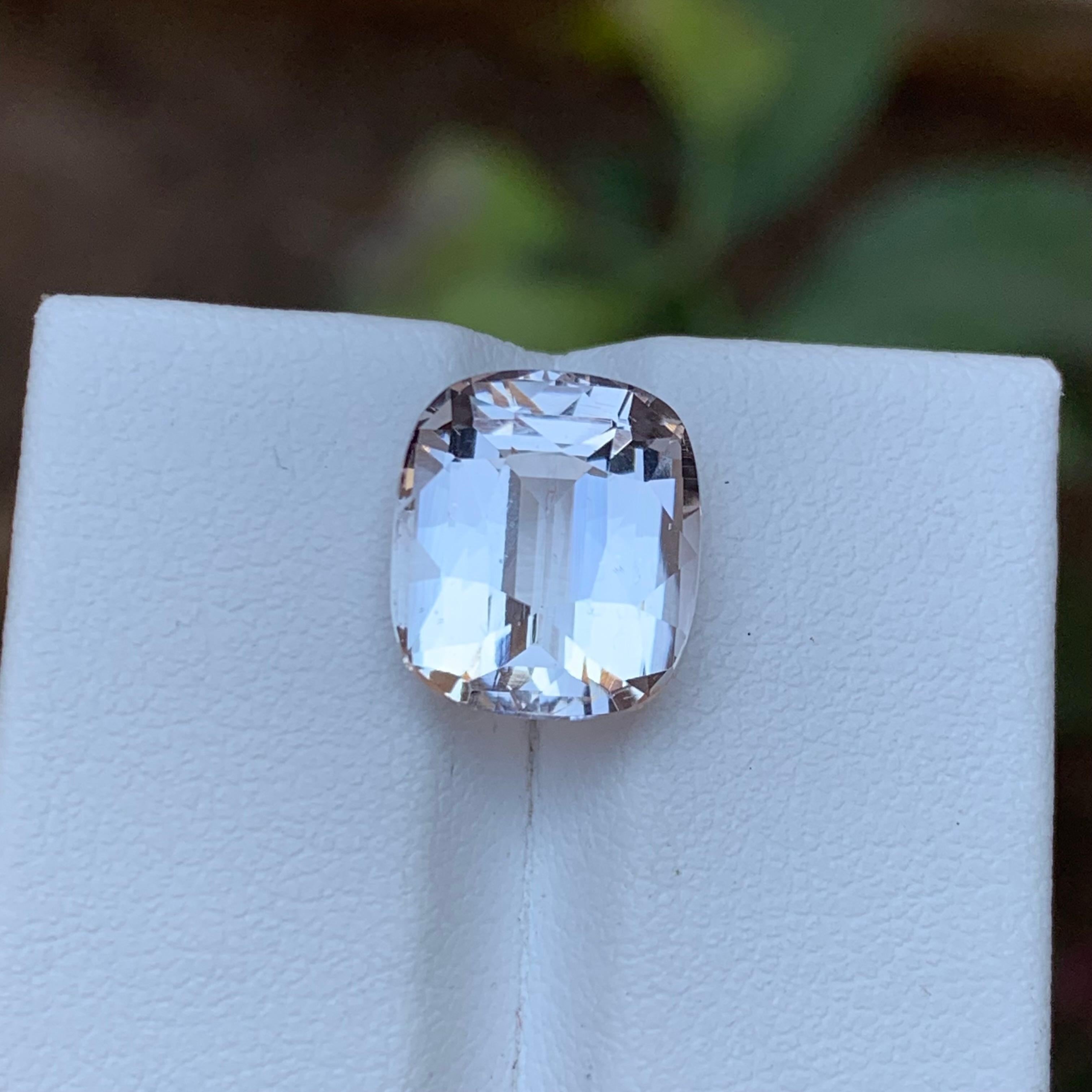 Rare White Natural Morganite Gemstone, 6.10 Ct Cushion Cut for Ring/Pendant Afg In New Condition For Sale In Peshawar, PK