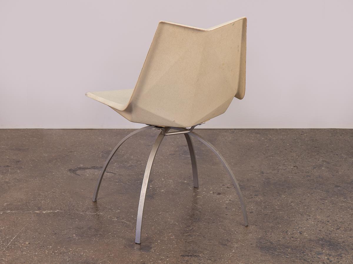 American Rare White Paul McCobb Origami Chair on Spider Base For Sale
