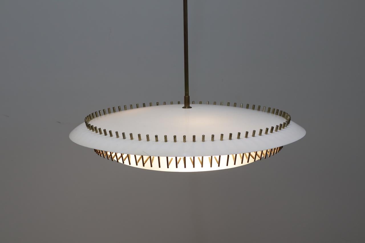 Raro metacrilato blanco de Angelo Lelii para Arredoluce Firmado Italiano en venta