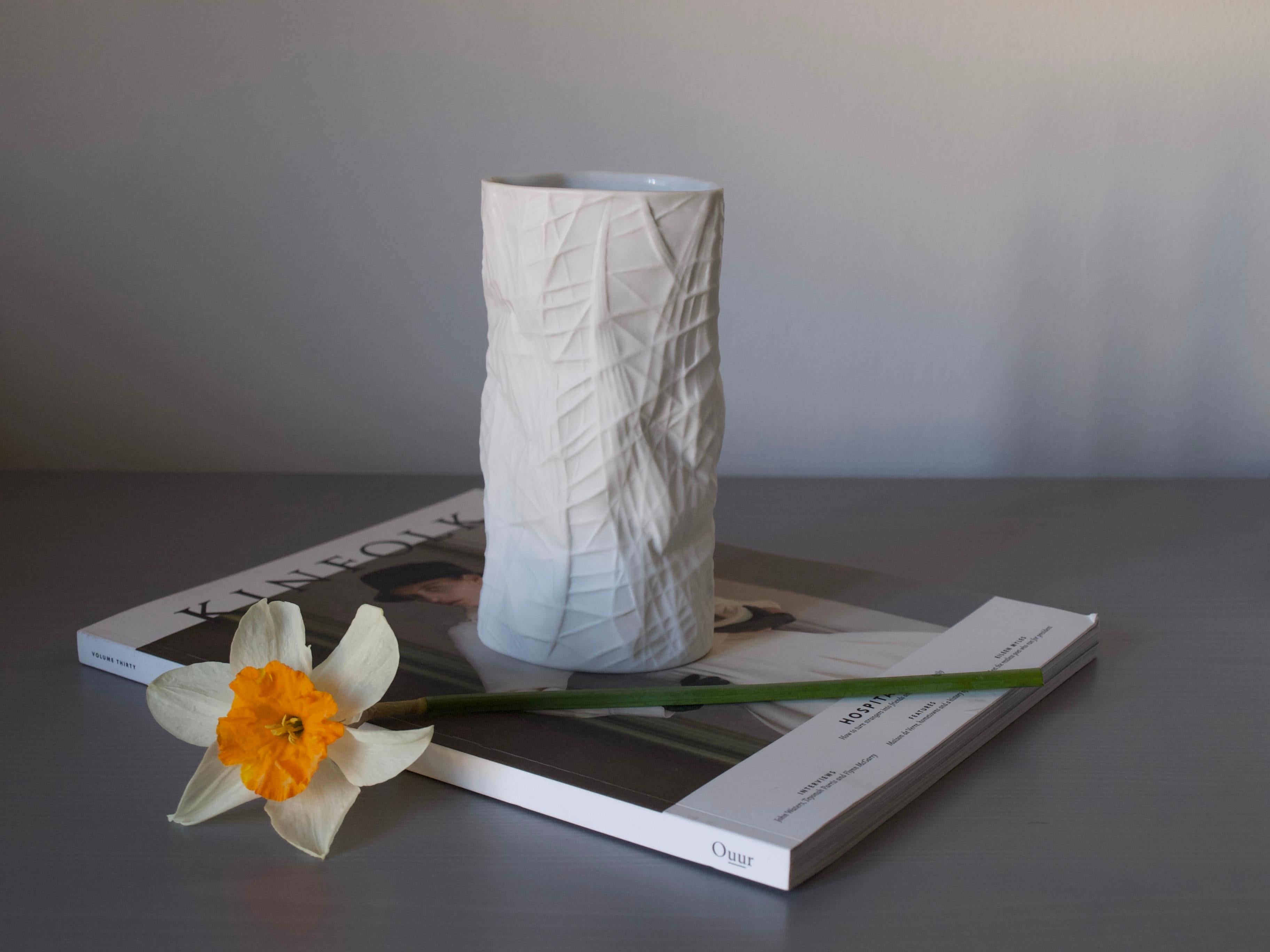 Rare White Rosenthal Studio Line 'Structura' Vase by Martin Freyer In Good Condition In Budapest, HU