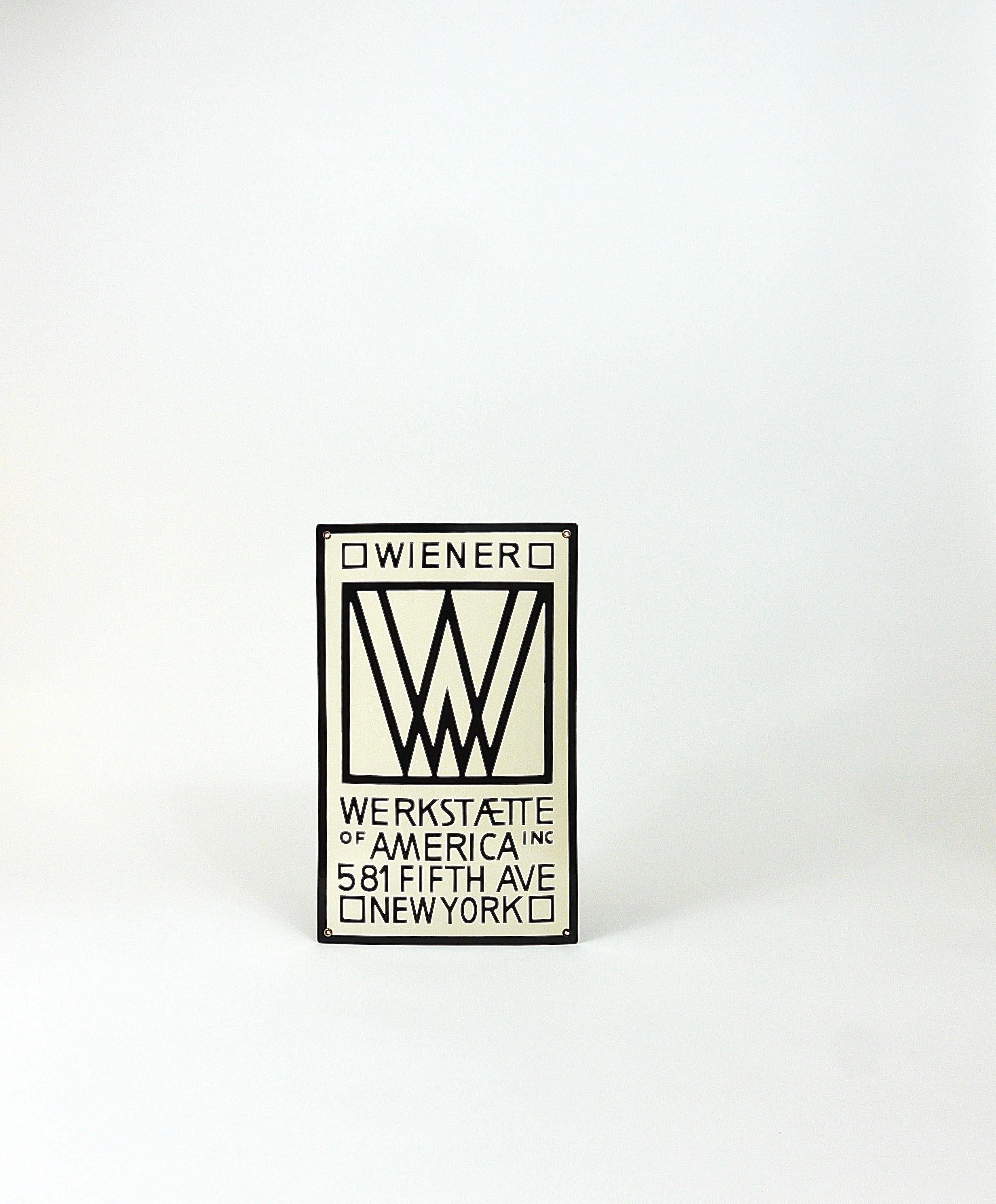 Seltene Wiener Werkstätte of America Inc New York Emailliertes Werbeschild (Art nouveau) im Angebot