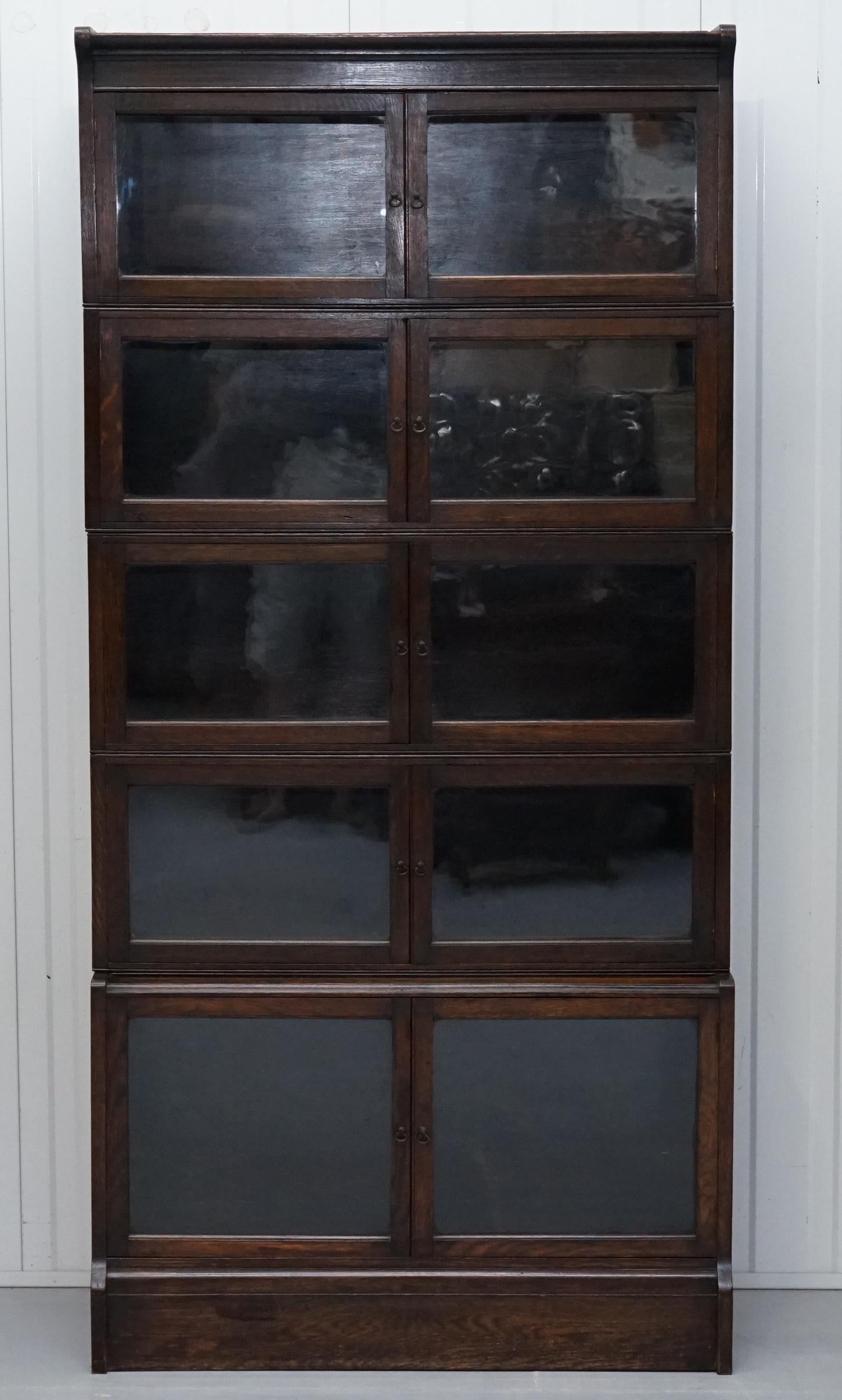 Rare William Baker Co Oxford Stacking Corner Legal Library Bookcase Minty Global In Good Condition In West Sussex, Pulborough
