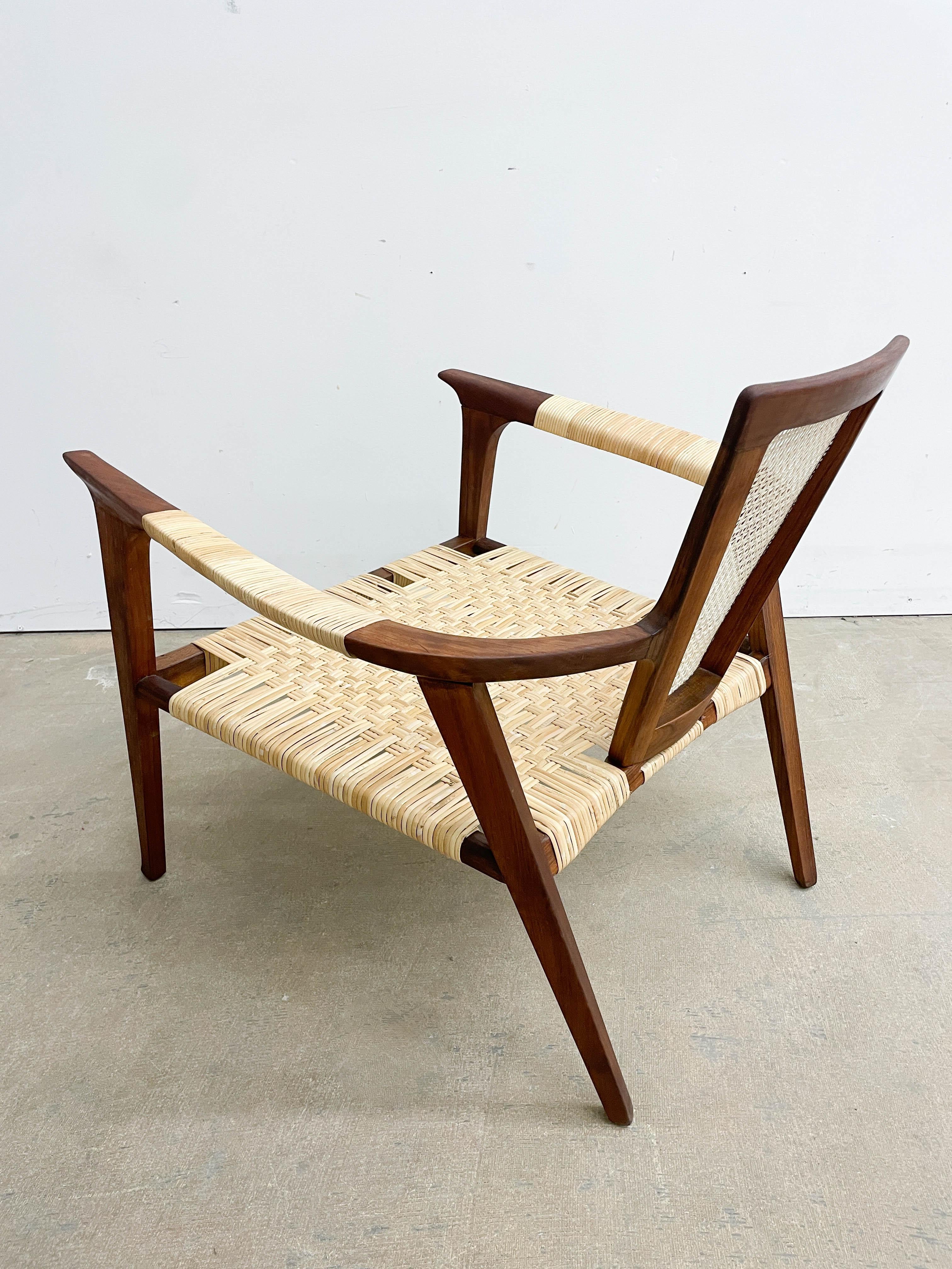 Rara silla William Hinn para Urban Furniture en Bueno estado para la venta en Kalamazoo, MI
