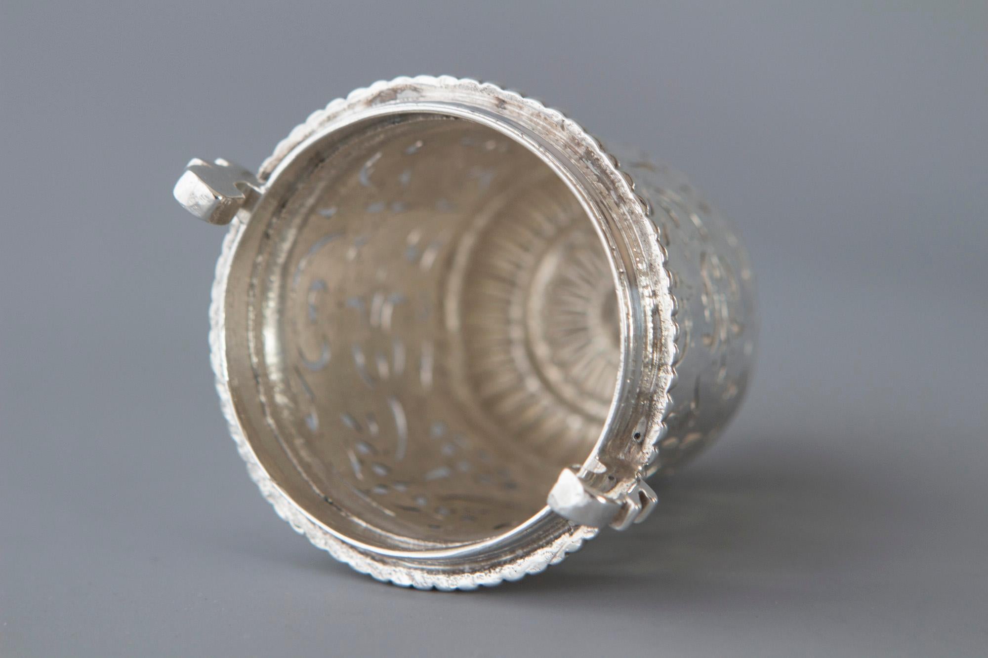Rare William III Britannia Silver Lighthouse Caster, London, 1698 by Joseph Ward In Excellent Condition In Cornwall, GB