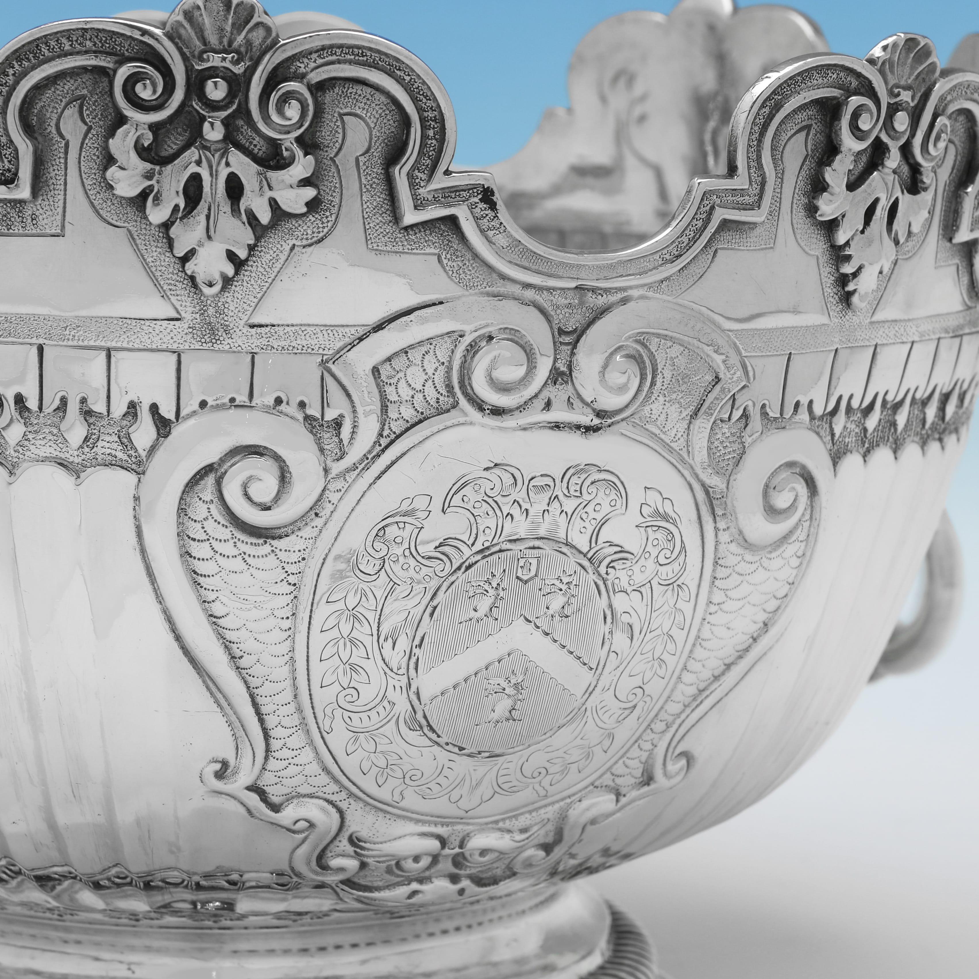 Raro cuenco Monteith de plata de ley de Guillermo III, Londres 1700 en Bueno estado para la venta en London, London