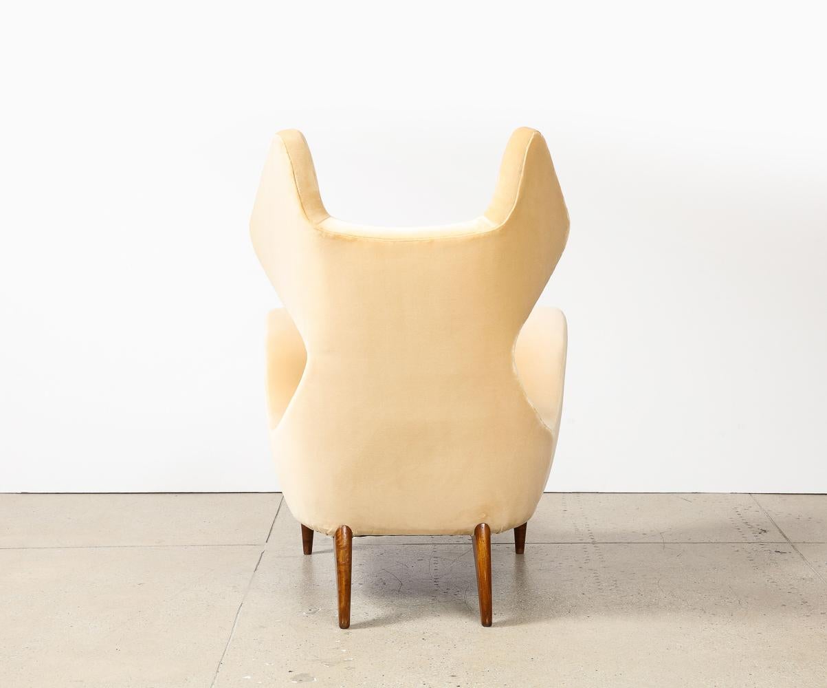 Mid-20th Century Rare Wing Back Lounge Chair by Renzo Zavanella