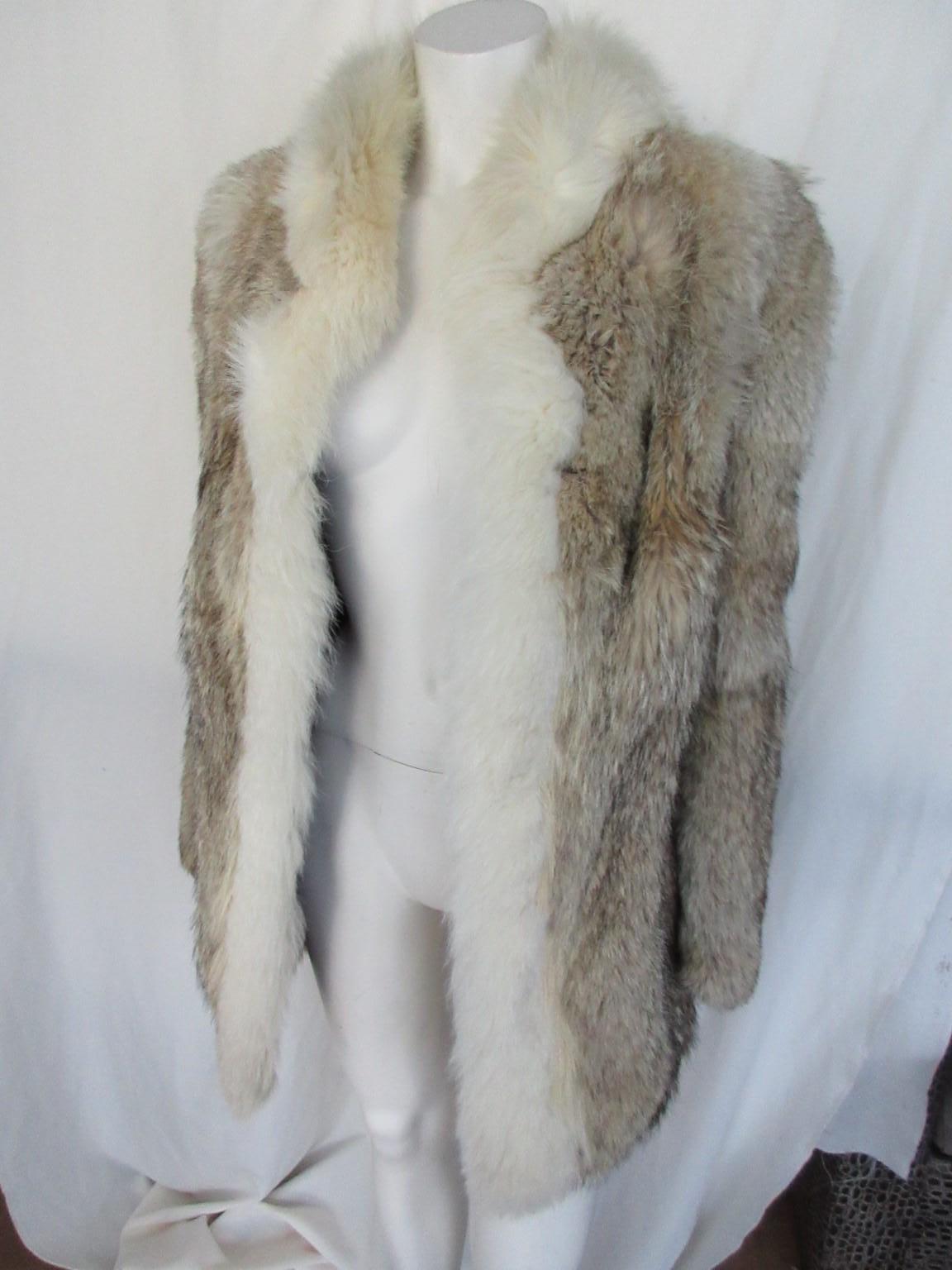 Rare Wolf Fur Jacket with Fox Fur For Sale 1