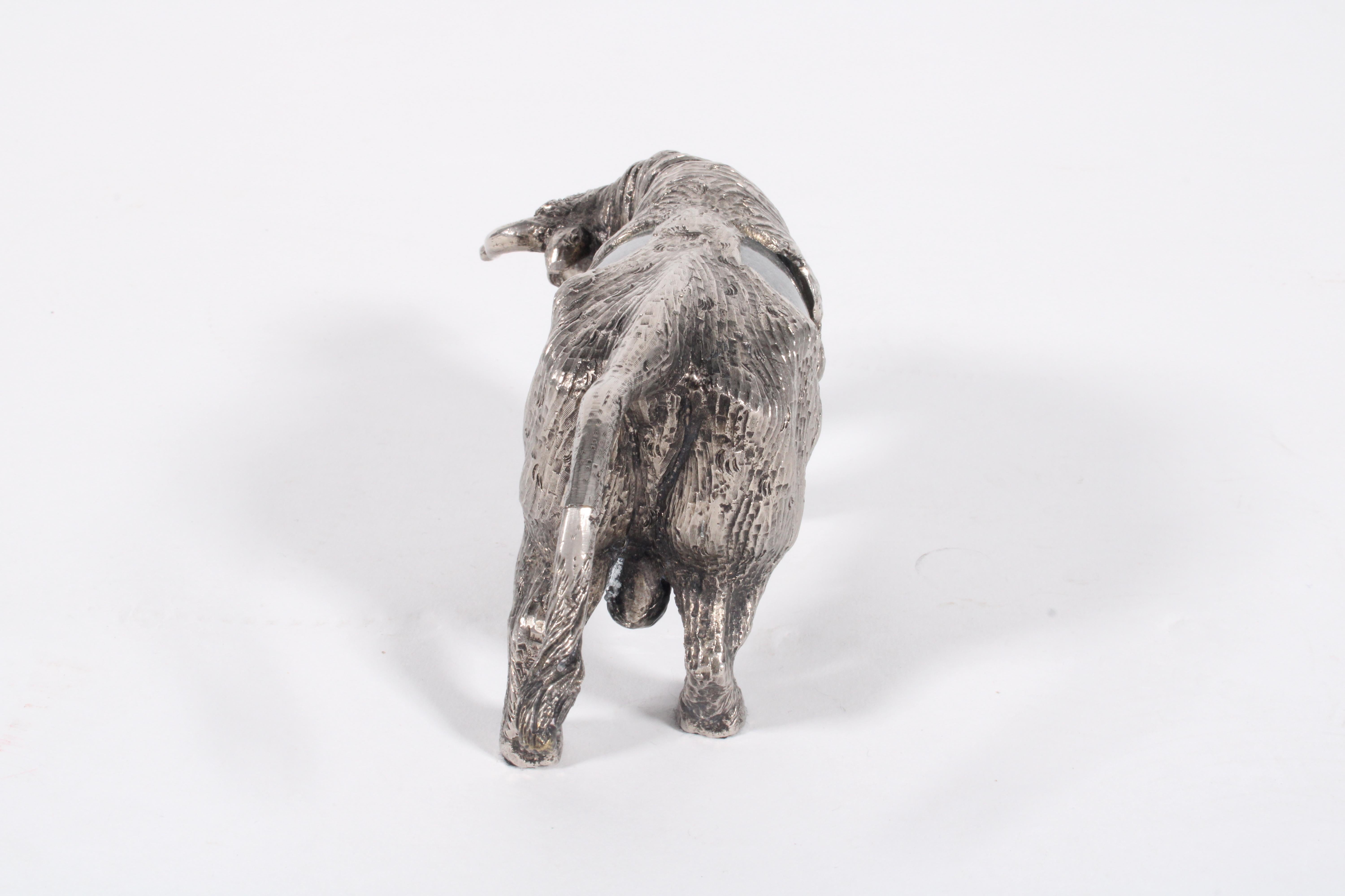 Rara y maravillosa escultura de toro firmada por Gabriella Crespi *ENTREGA GRATUITA EN TODO EL MUNDO Metal en venta