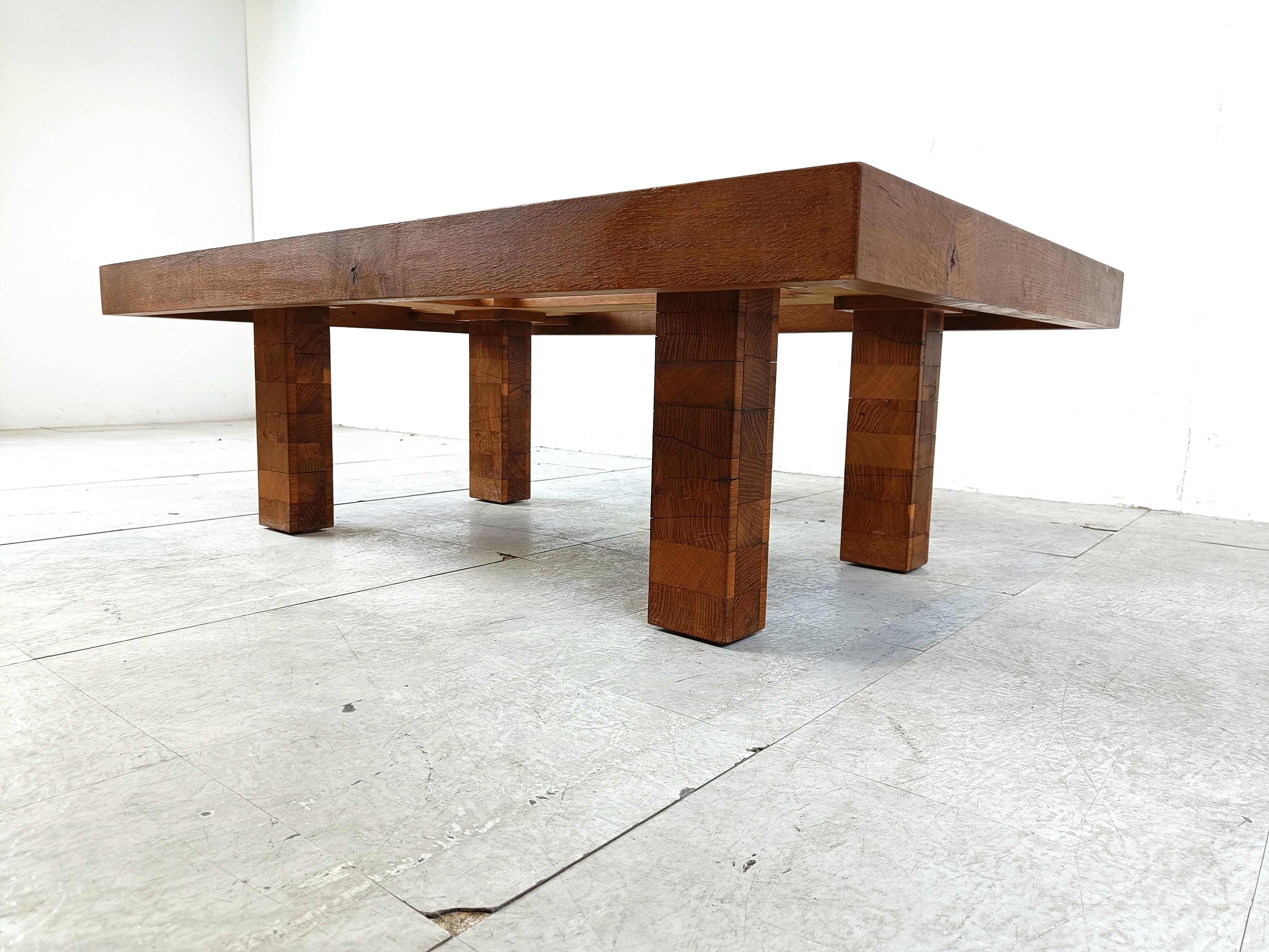 Rare table basse en mosaïque de bois, années 1960 1