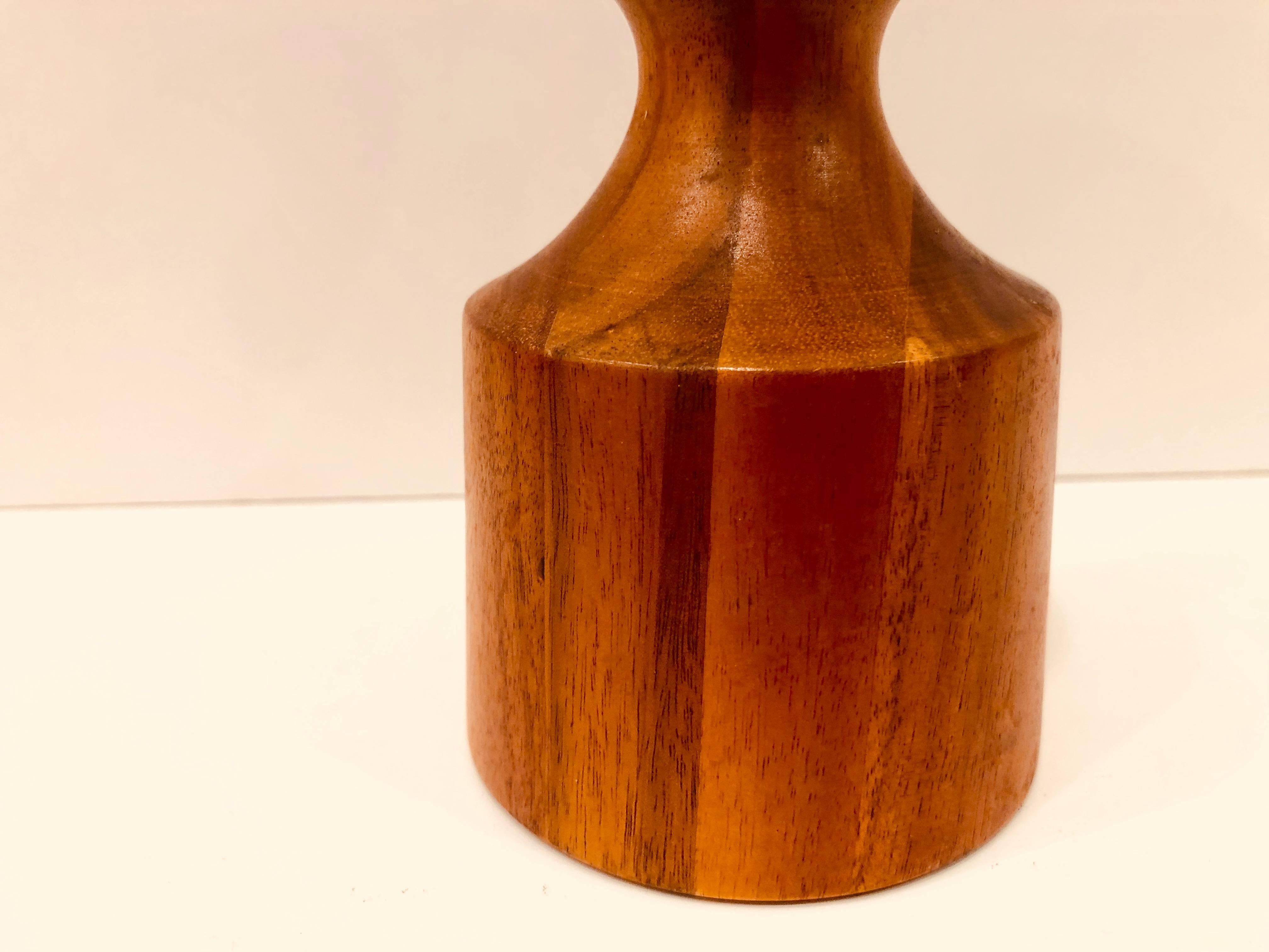Rare Woods Danish Modern Salt and Peppermill Designed by Quistgaard for Dansk In Excellent Condition In San Diego, CA