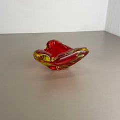 Rare XL 1, 7kg "Red Yelllow" Bowl Element Shell Ashtray Murano, Italy, 1970s