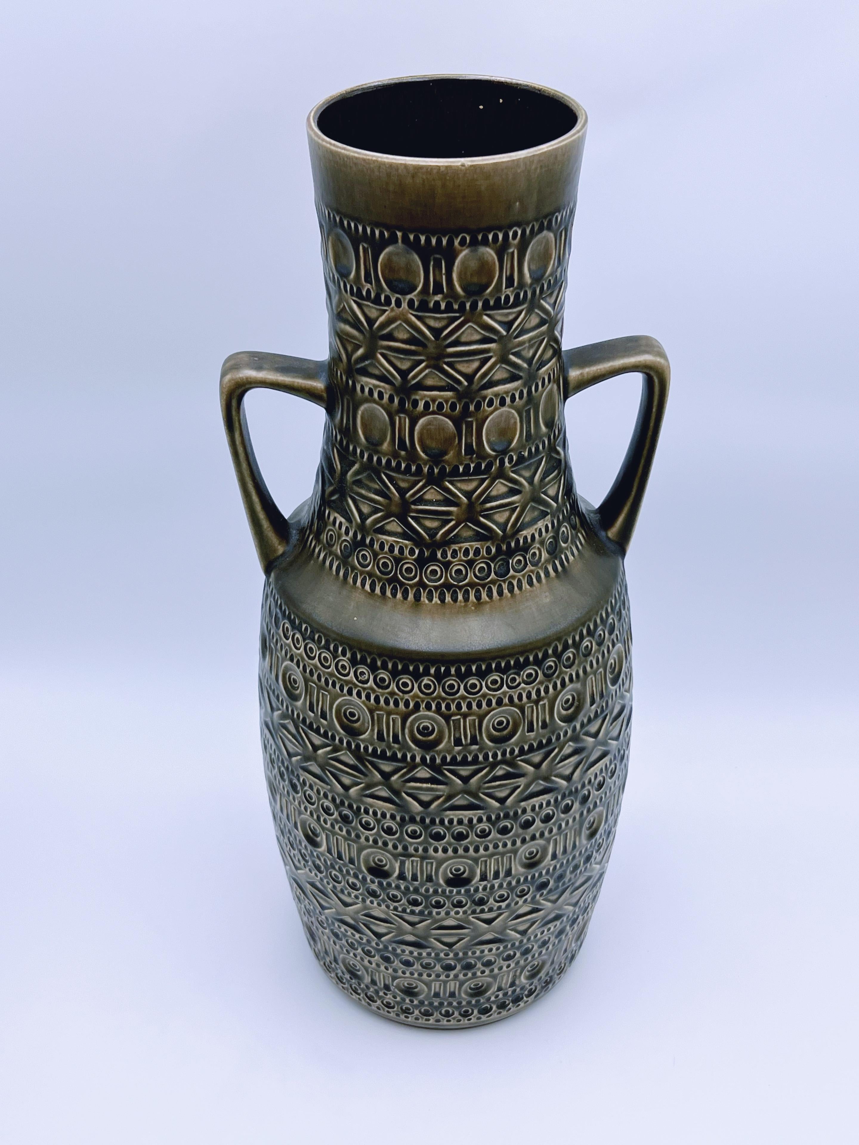 Rare XL Bodo Mans Mid-Century Modern BAY Ceramic Urn Vase, c.1960/70s For Sale 6