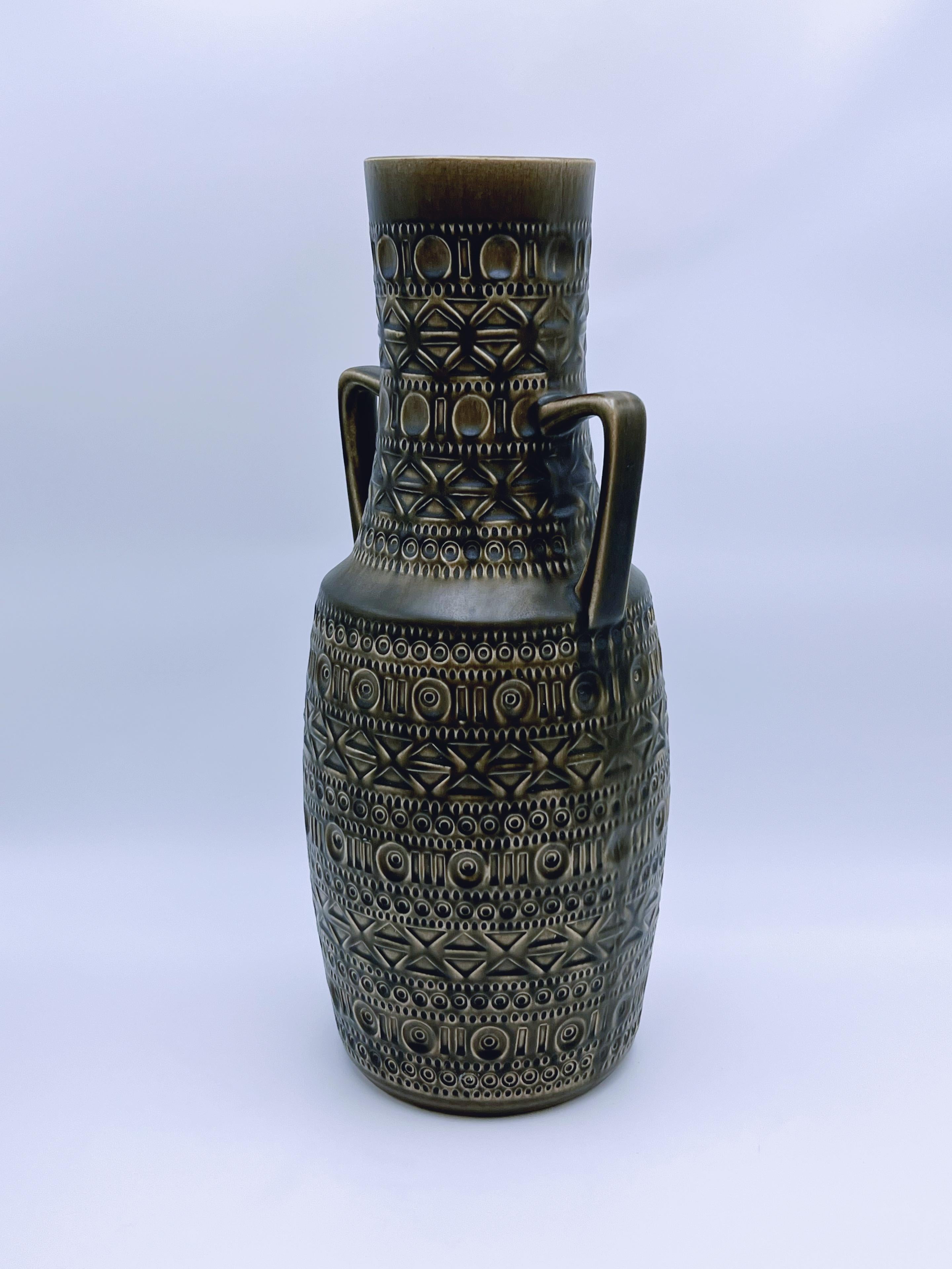 Rare XL Bodo Mans Mid-Century Modern BAY Ceramic Urn Vase, c.1960/70s For Sale 2