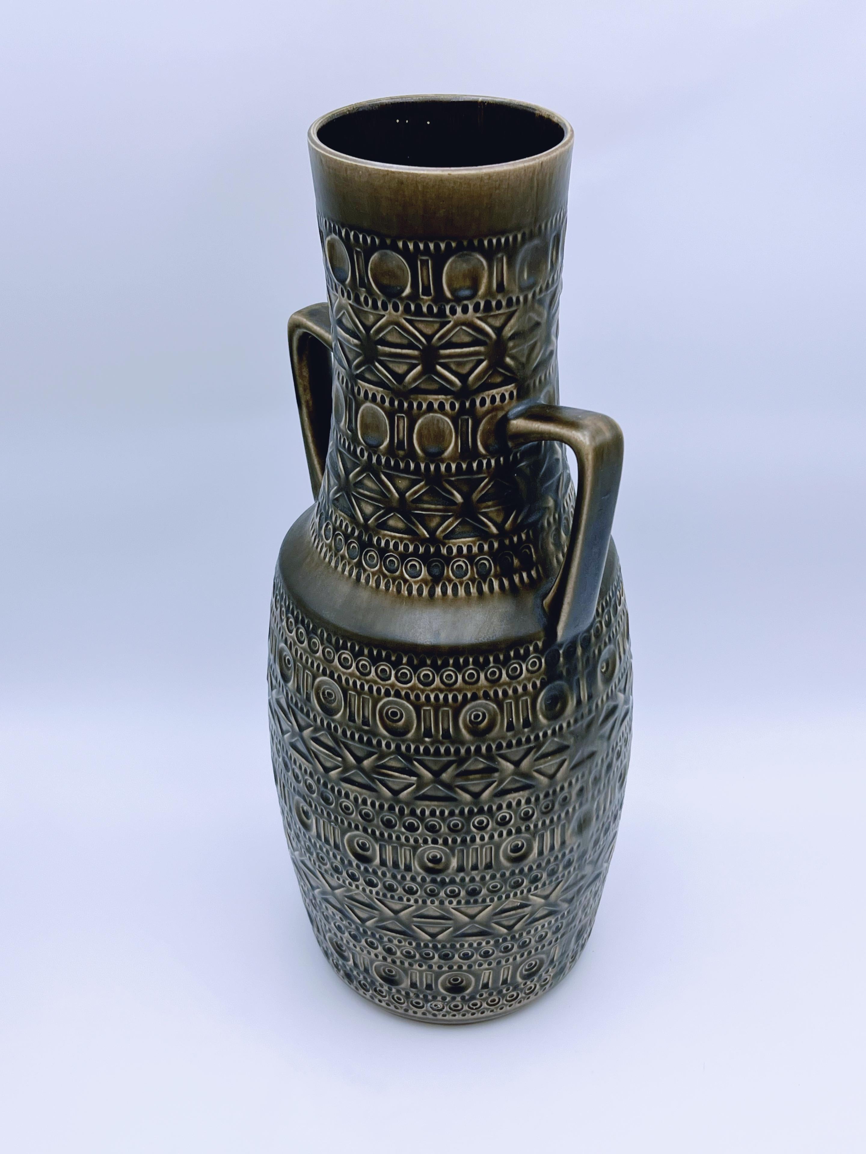 Rare XL Bodo Mans Mid-Century Modern BAY Ceramic Urn Vase, c.1960/70s For Sale 3