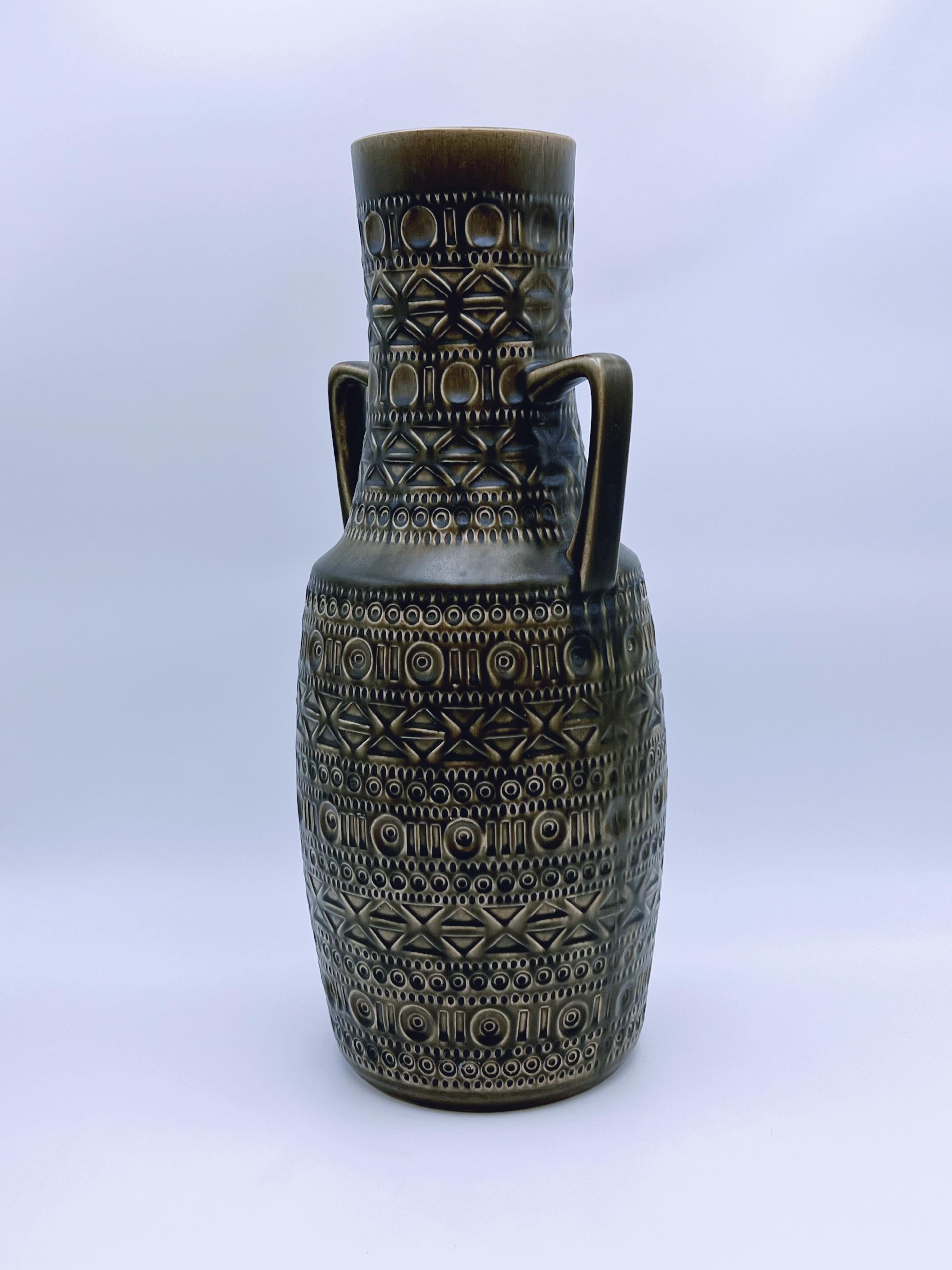 Rare XL Bodo Mans Mid-Century Modern BAY Ceramic Urn Vase, c.1960/70s For Sale 4