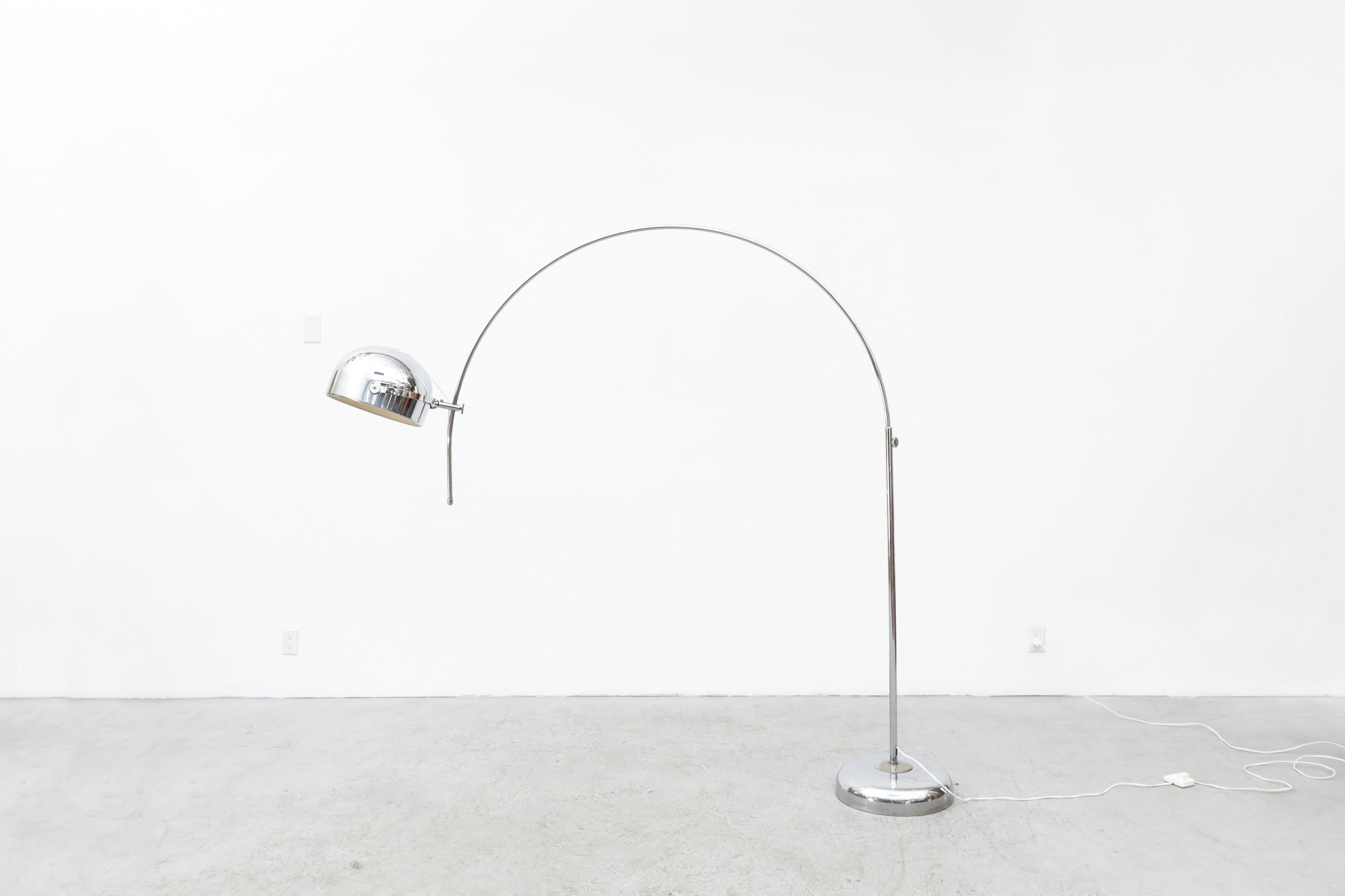 Rare XL Chrome Gepo Arc Lamp In Good Condition In Los Angeles, CA
