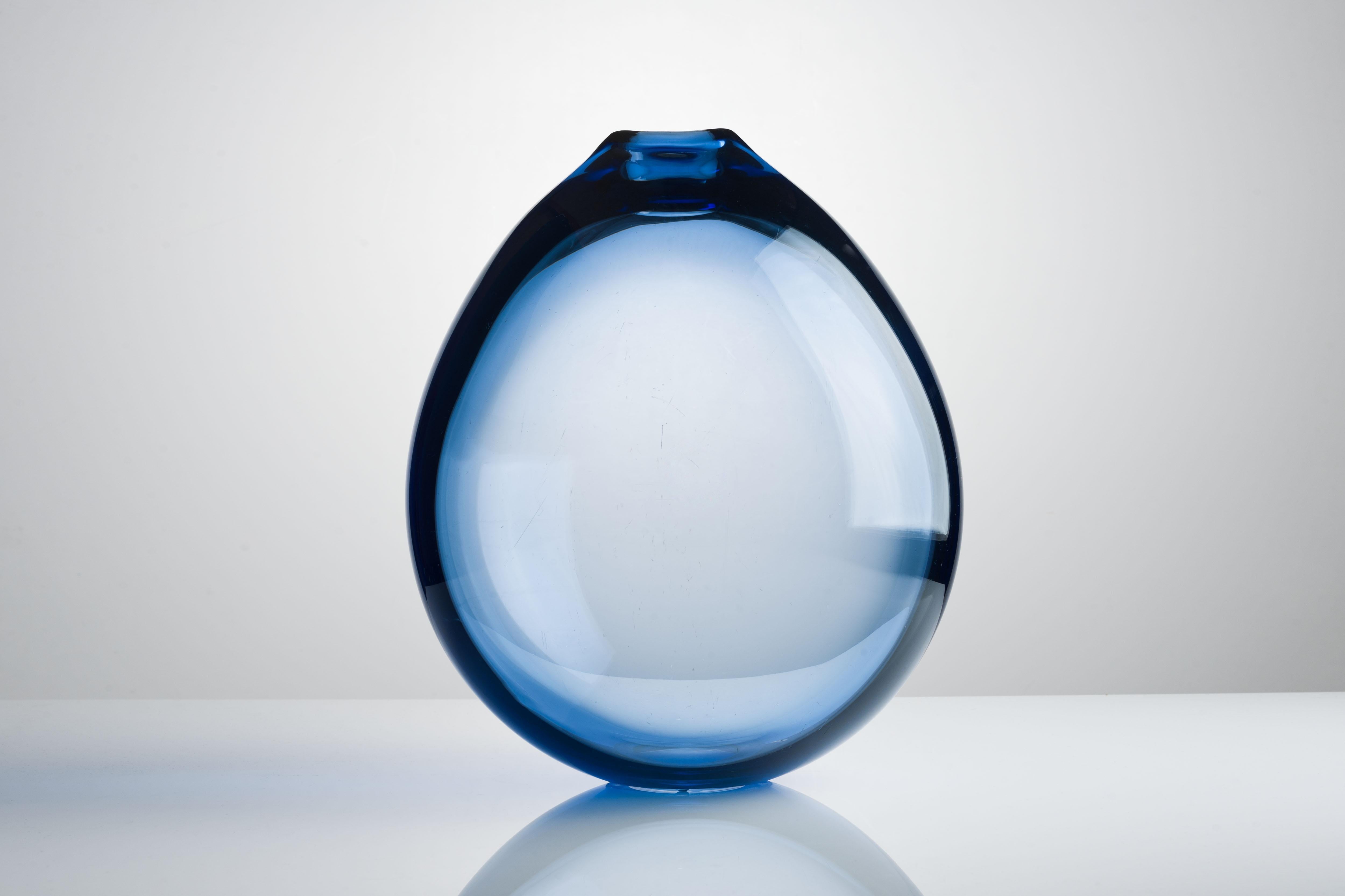 Rare XL Sapphire Blue 'Dråbe' /Drop Vase by Per Lütken, Holmegaard from 1959 In Good Condition For Sale In Utrecht, NL