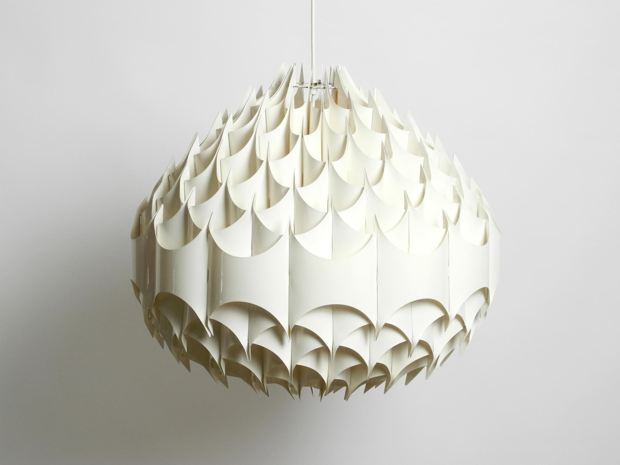 Rare XXL pendant lamp Rytmic by Havlova Milanda 1969 for Vest  Made in Austria For Sale 5