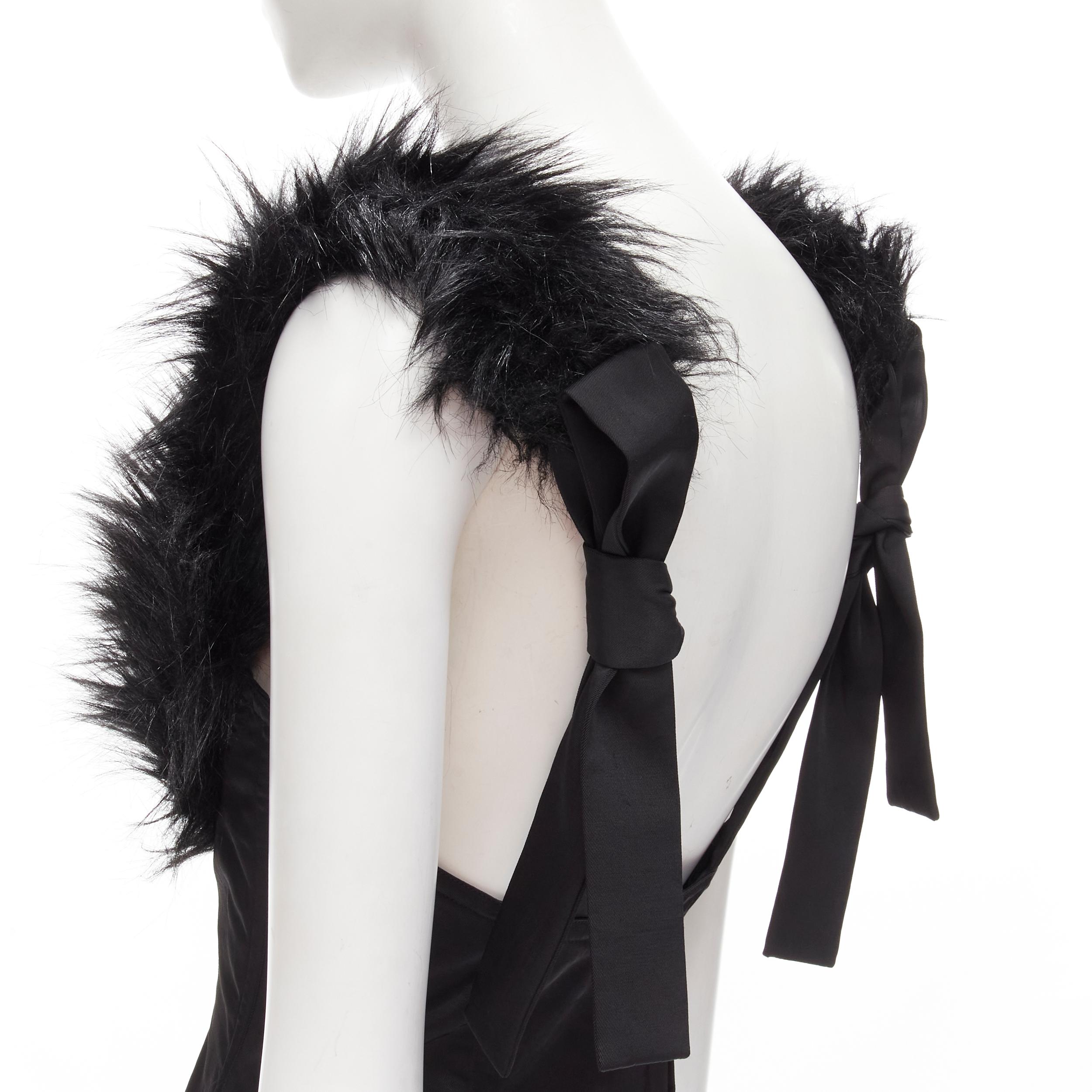 rare Y3 YOHJI YAMAMOTO ADIDAS black faux fur scoop collar boned corset top S
Brand: Y3
Extra Detail: Faux fur trim scoop neckline. Bow tie detail at back strap. Wired boned corset. Zip back closure.

CONDITION:
Condition: Excellent, this item was