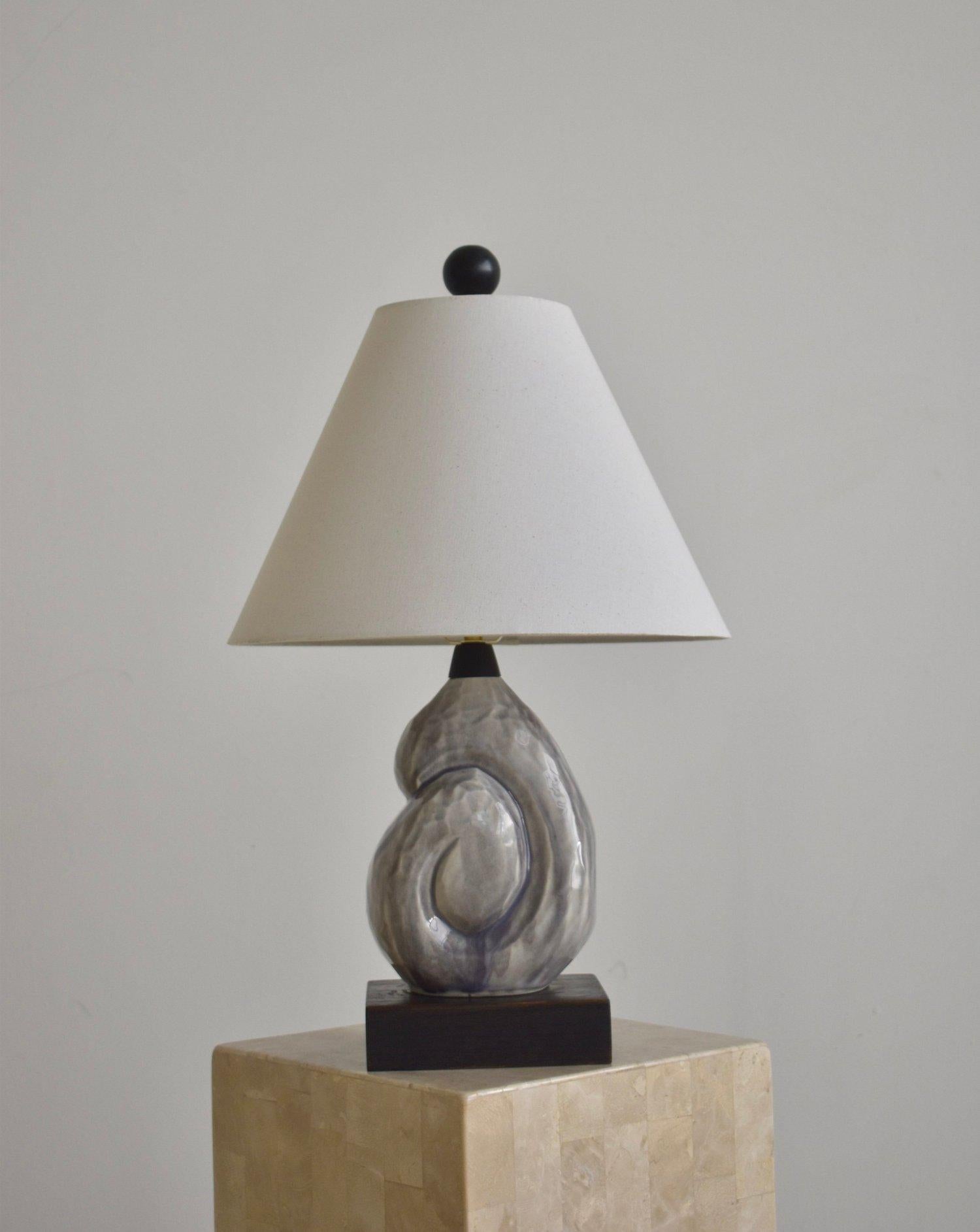 American Rare Yasha Heifetz Mounted Lavender Glazed Ceramic Nautilus Shell Lamp, 1950s For Sale