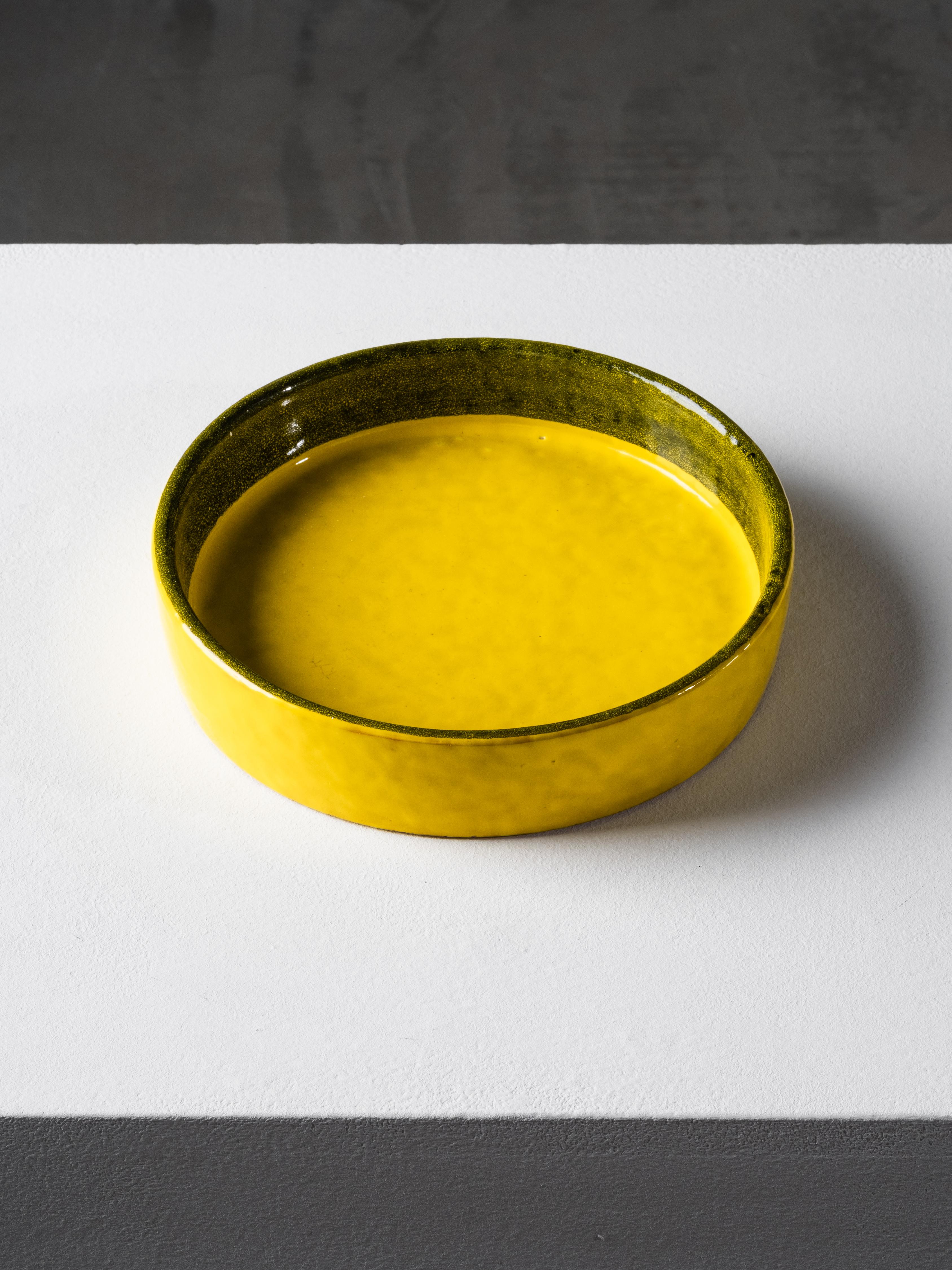 Seltene gelb glasierte Schale von Aldo Londi für Bitossi, Italien, 1960er Jahre (Mitte des 20. Jahrhunderts) im Angebot
