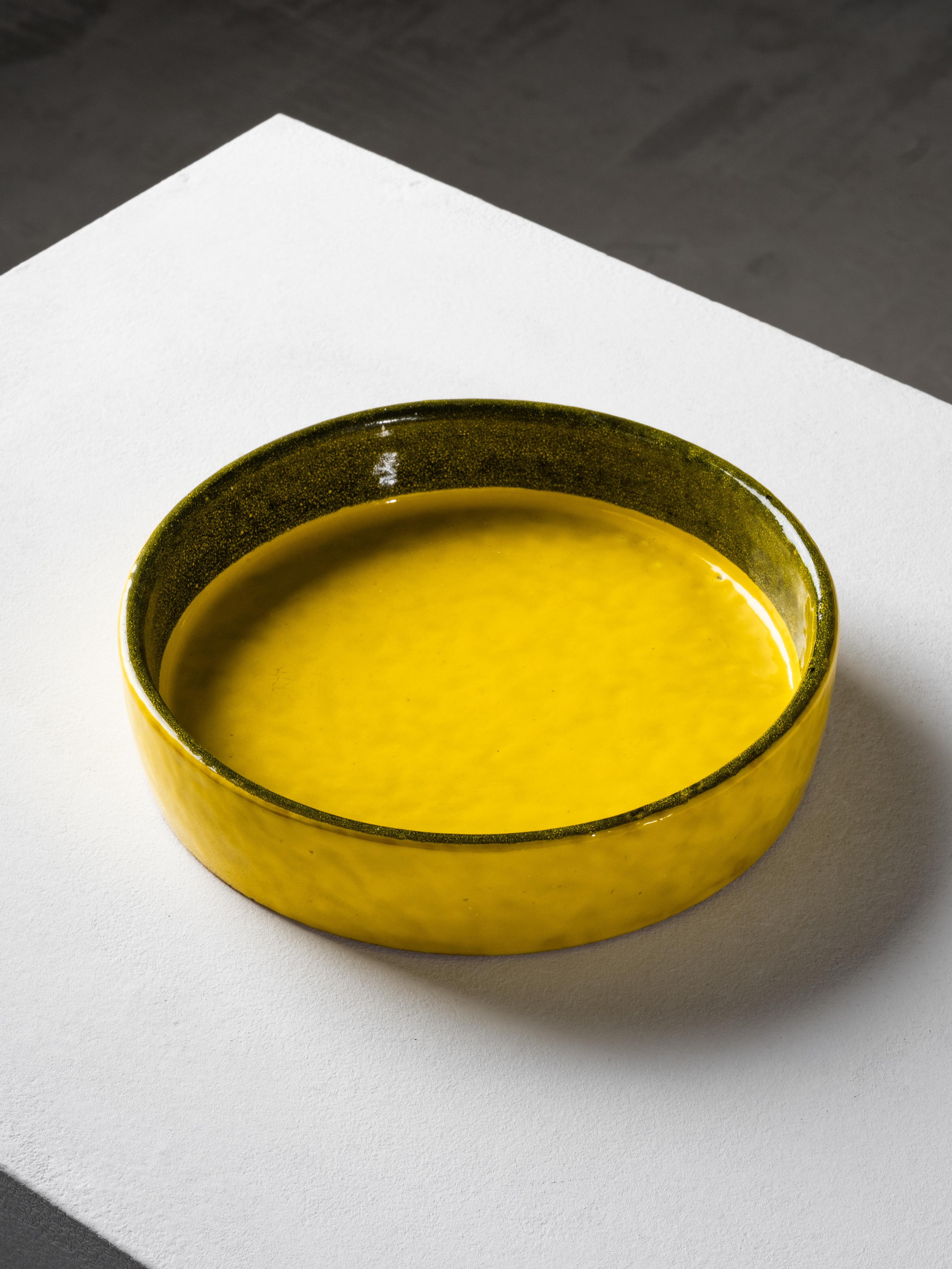 Seltene gelb glasierte Schale von Aldo Londi für Bitossi, Italien, 1960er Jahre (Tonware) im Angebot