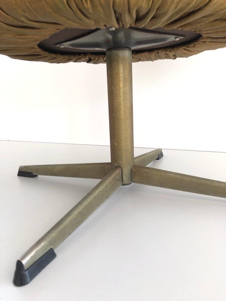 Rare Yellow-Green Lux Leather Swivel Stool by ISKU, 1960s, Finland For Sale 3