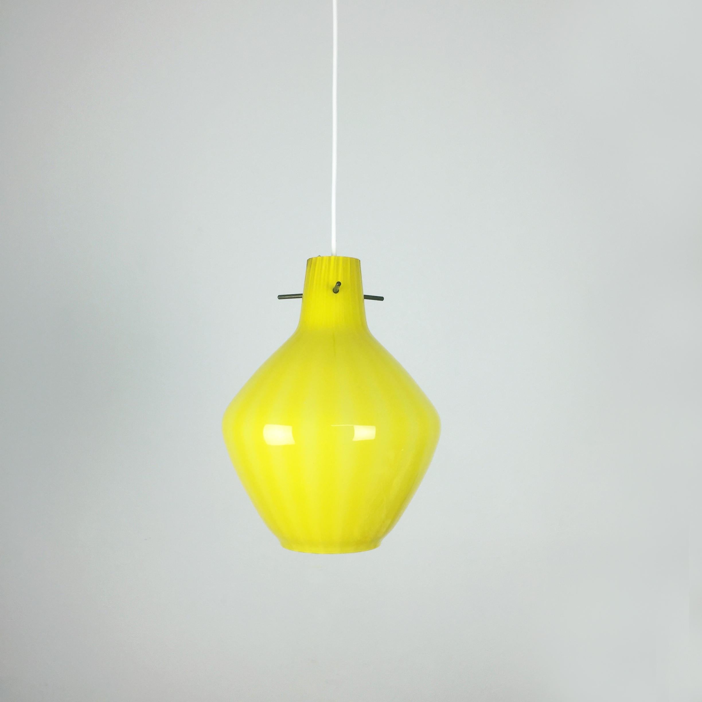 Italian Rare Yellow Murano Glass Hanging Light Stilnovo Style, Italy, 1960s