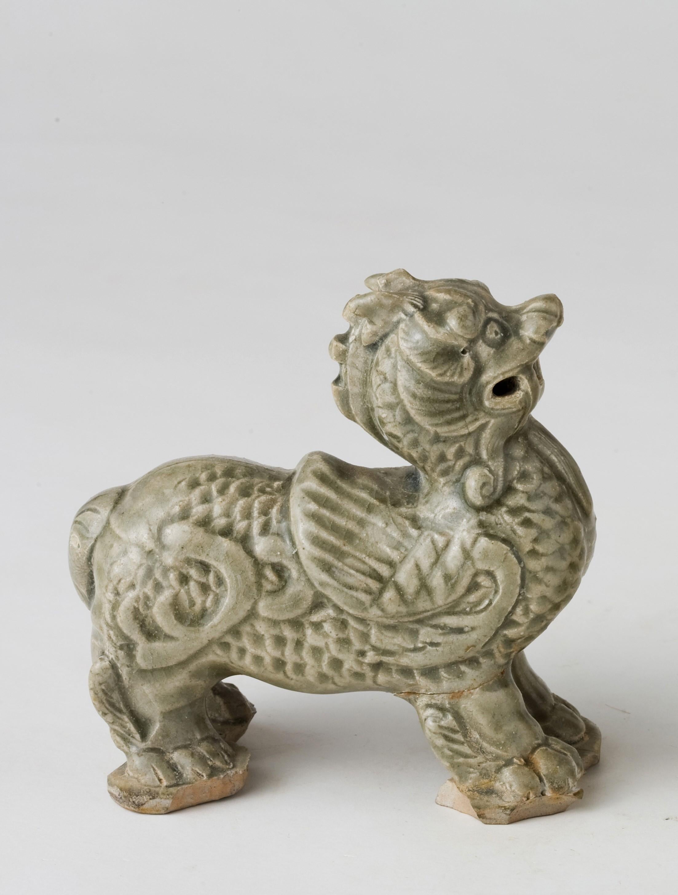 Raras estatuas de dos Haitai vidriadas en celadón de Yue, dinastía Jin occidental (265-420) Glaseado en venta
