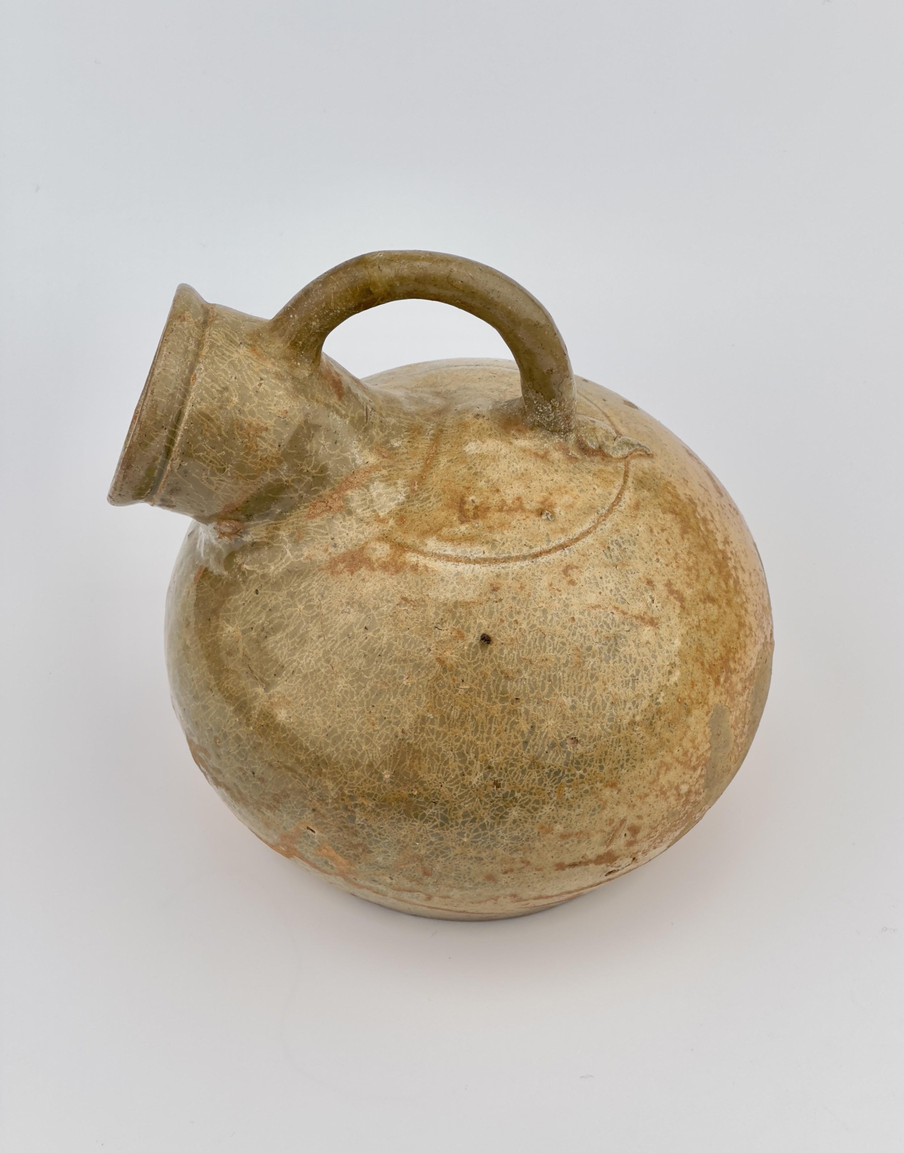 18th Century and Earlier Rare Yue Celadon-Glazed Vessel, Jin dynasty (265-420) For Sale