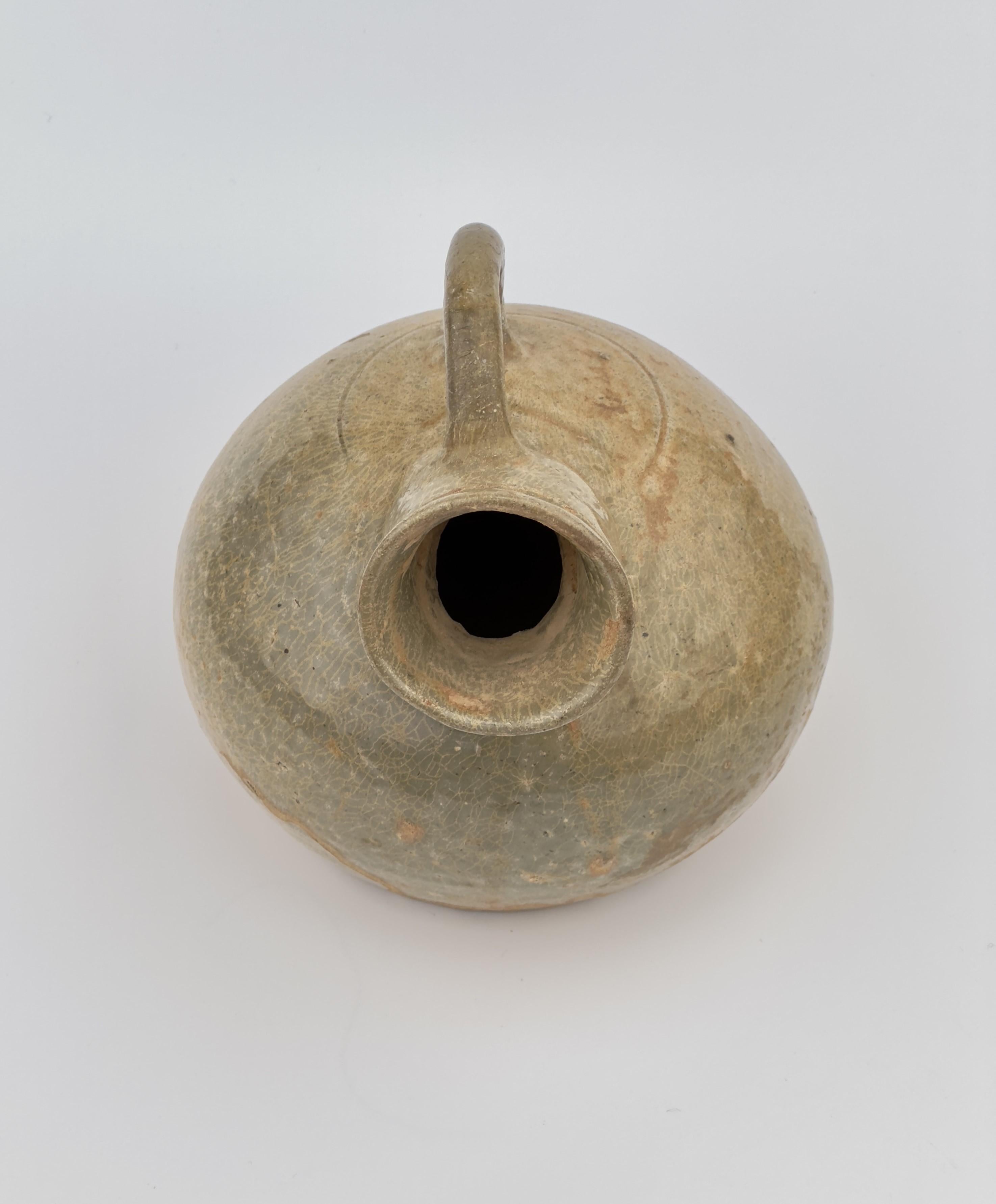 Stoneware Rare Yue Celadon-Glazed Vessel, Jin dynasty (265-420) For Sale