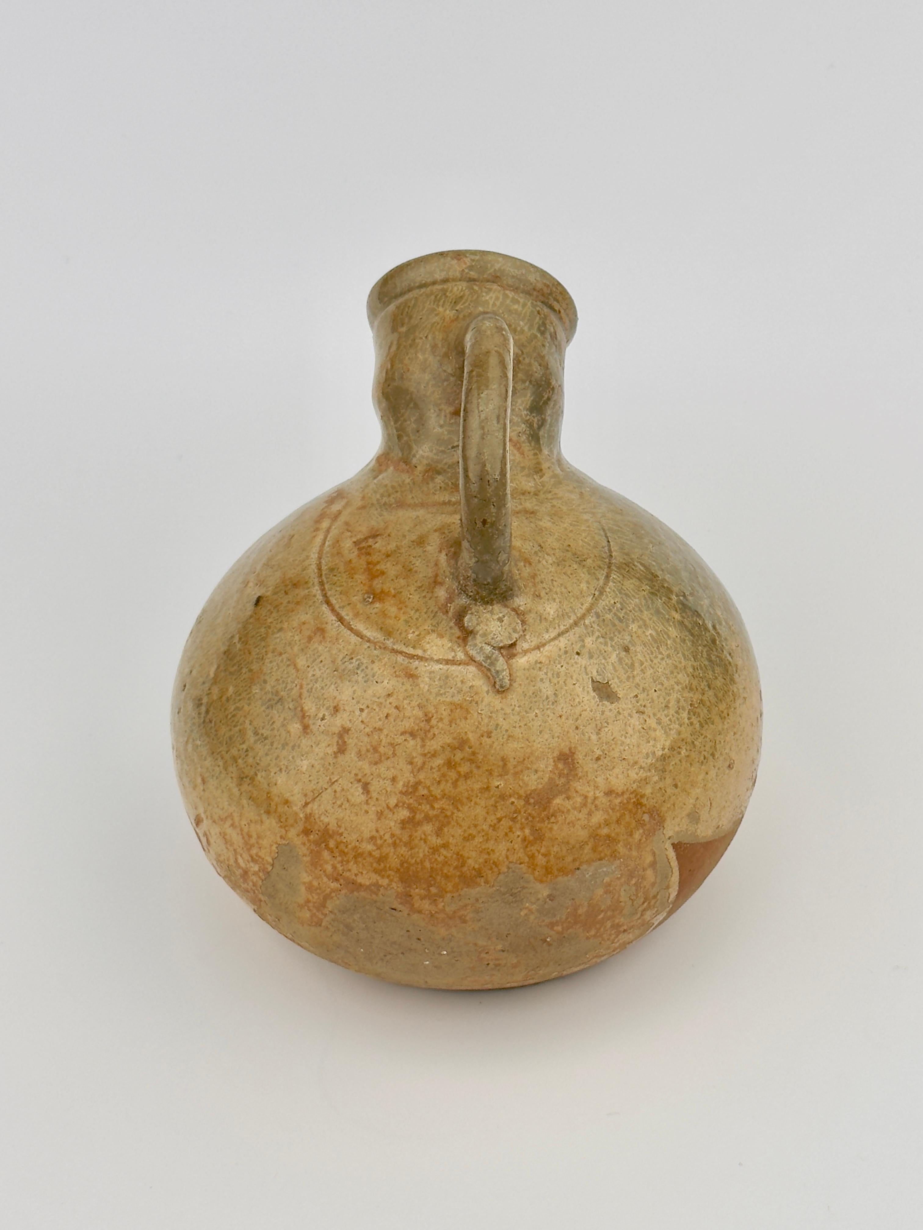 Rare Yue Celadon-Glazed Vessel, Jin dynasty (265-420) For Sale 2