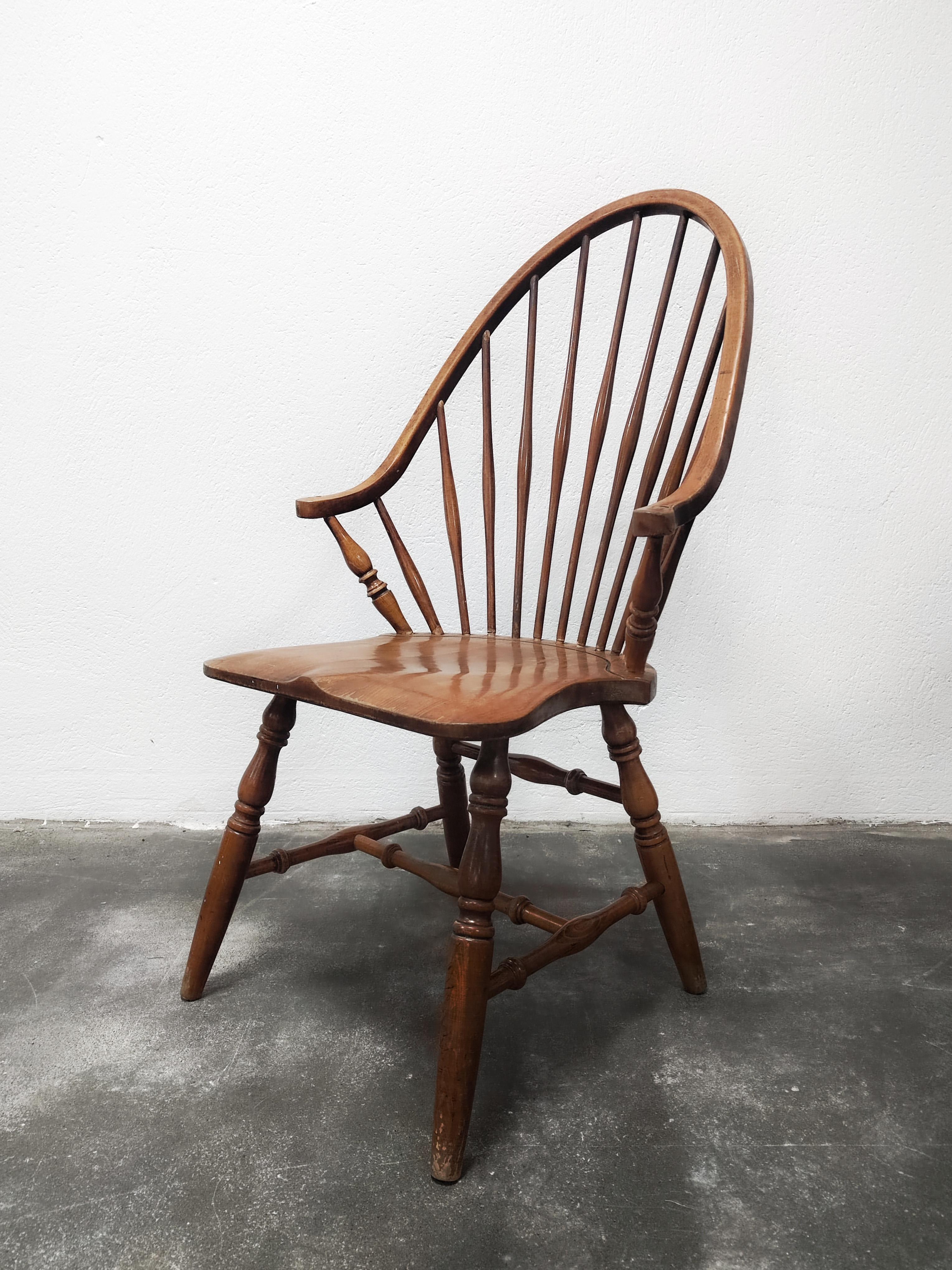 Rare Yugoslavian Windsor Tall Spindle Back Armchair in Beech, Slovenia 1950s In Fair Condition For Sale In Beograd, RS