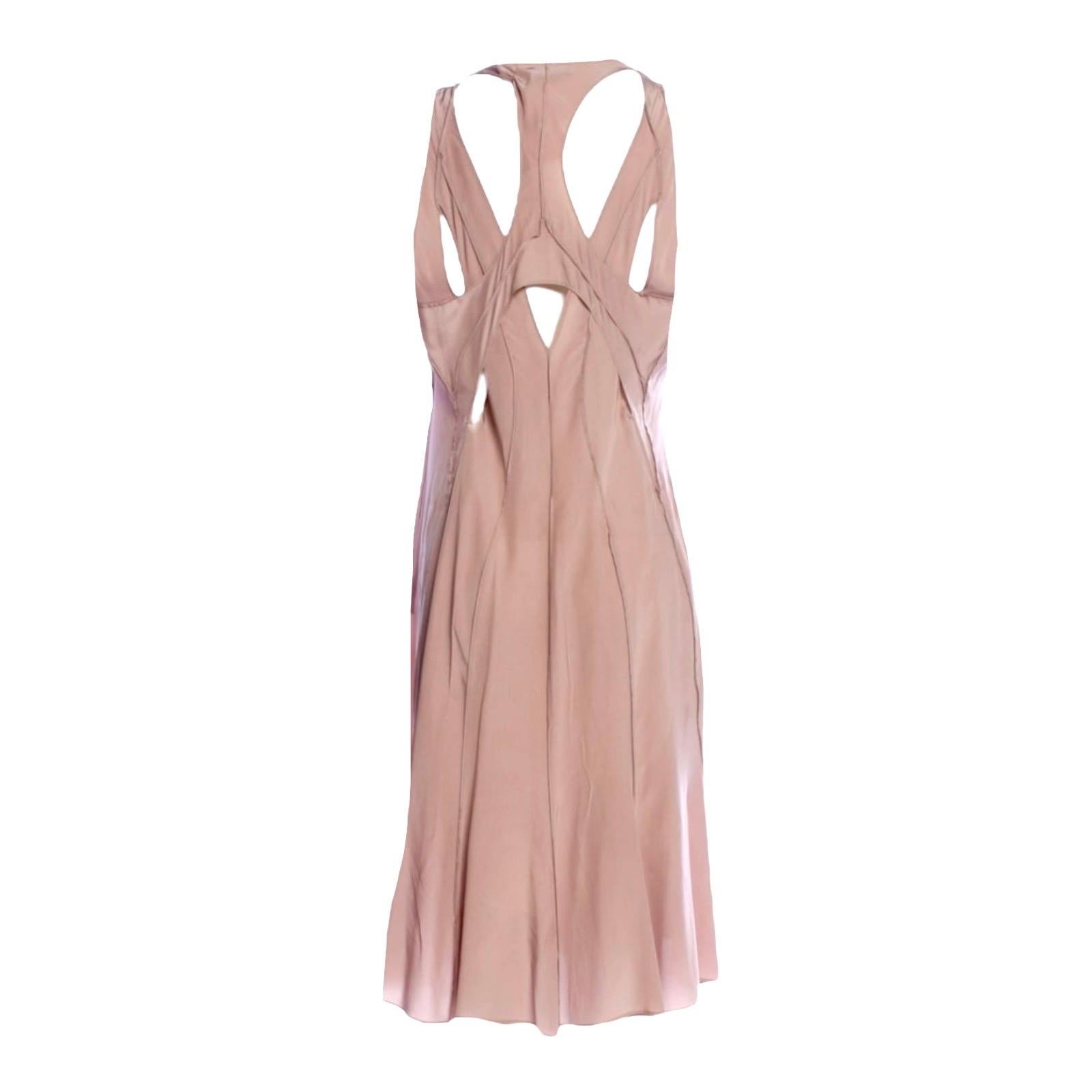 RARE COLLECTOR'S ITEM

STUNNING SILK DRESS

BY TOM FORD FOR HIS SS COLLECTION 2003 FOR  YVES SAINT LAURENT

FEATURED IN THE AD CAMPAIGN, IN EDITORIALS AND SEEN ON THE RUNWAY, THIS IS ONE OF THE KEY PIECES OF THE SS 2003 SEASON


Amazing YSL by Tom