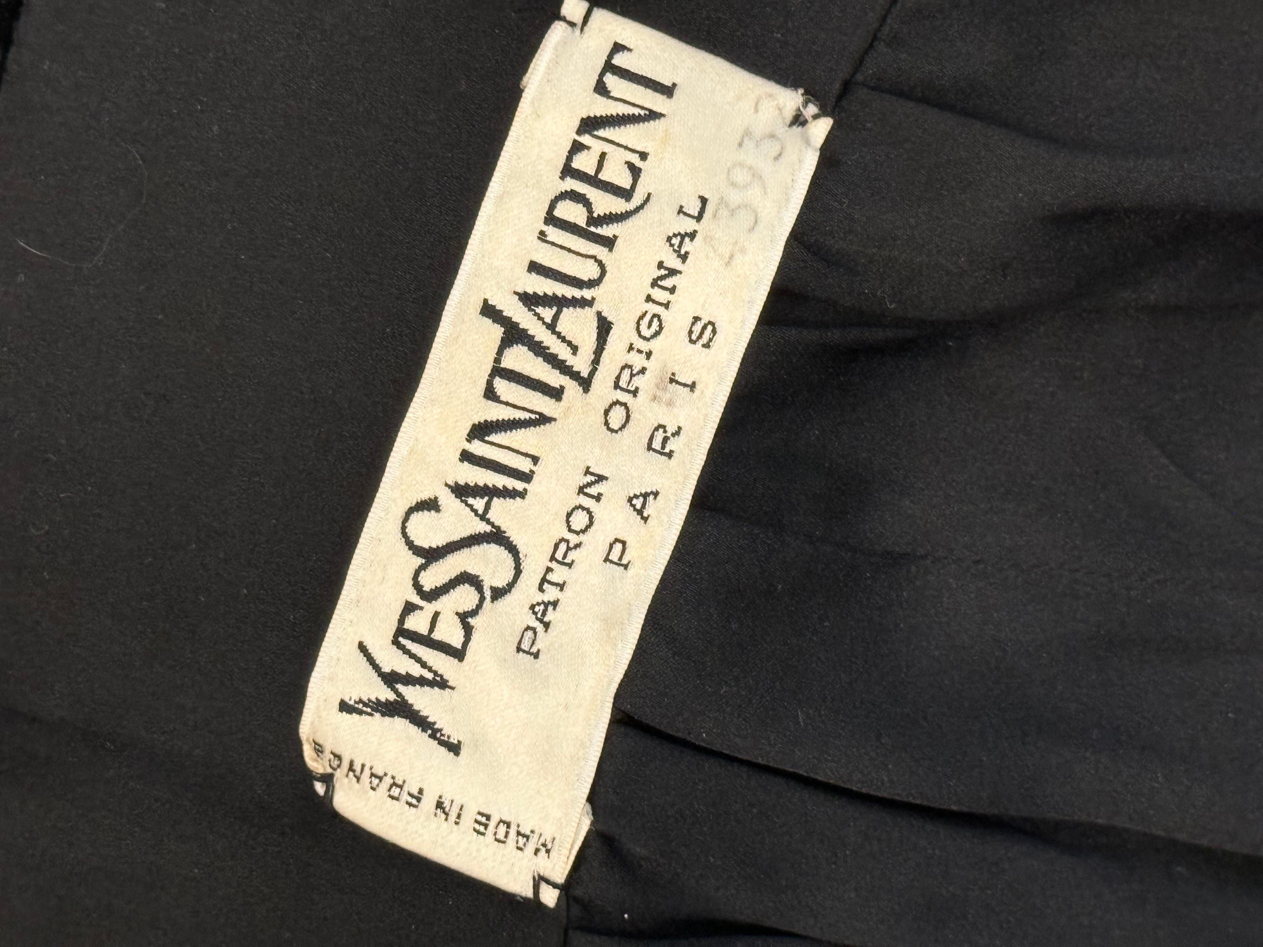 Rare Yves Saint Laurent Haute Couture Fall Winter 1969 - 19890 labeled « Yves Saint Laurent Patron original » and numbered « 43932 » long black coat, it can fit many sizes US 2/4 up to US 8/10. 