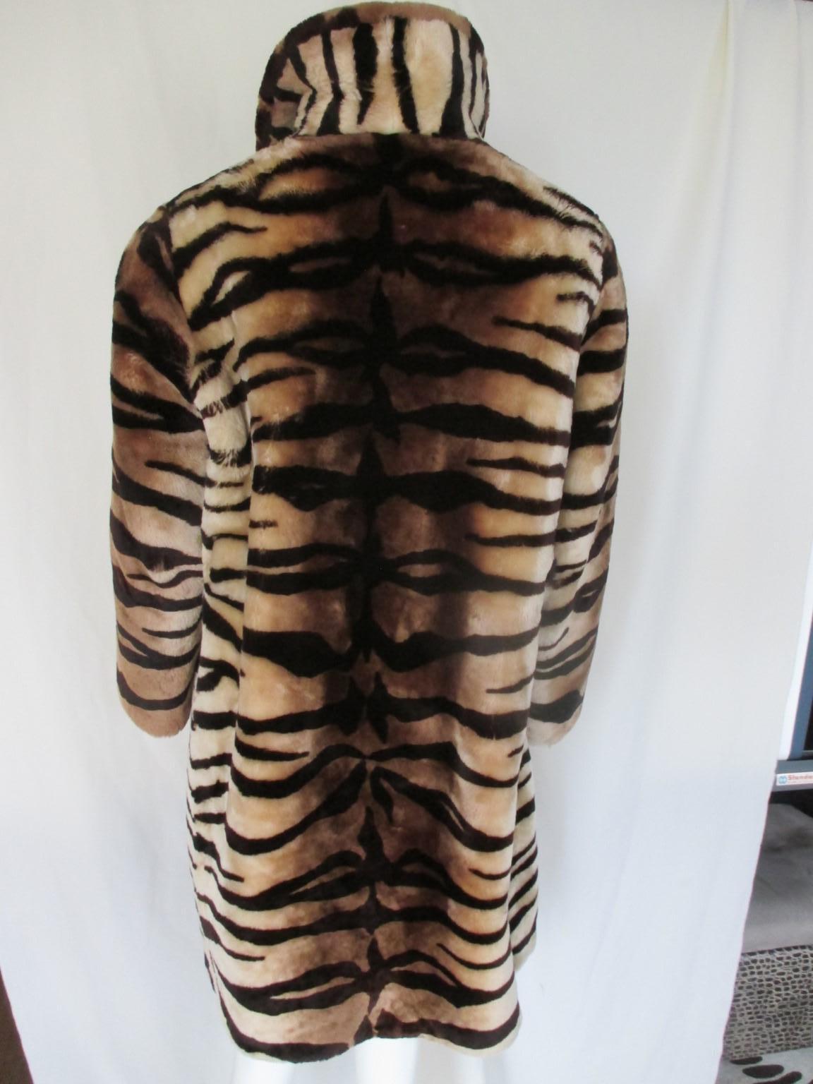 Noir Manteau en fourrure de castor rasé imprimé tigre